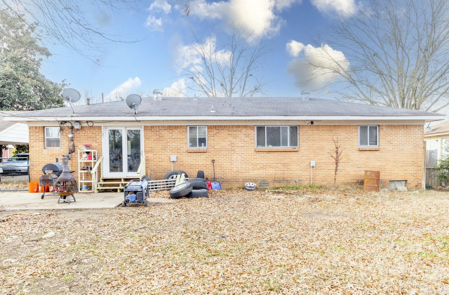 TROUTT - Residential