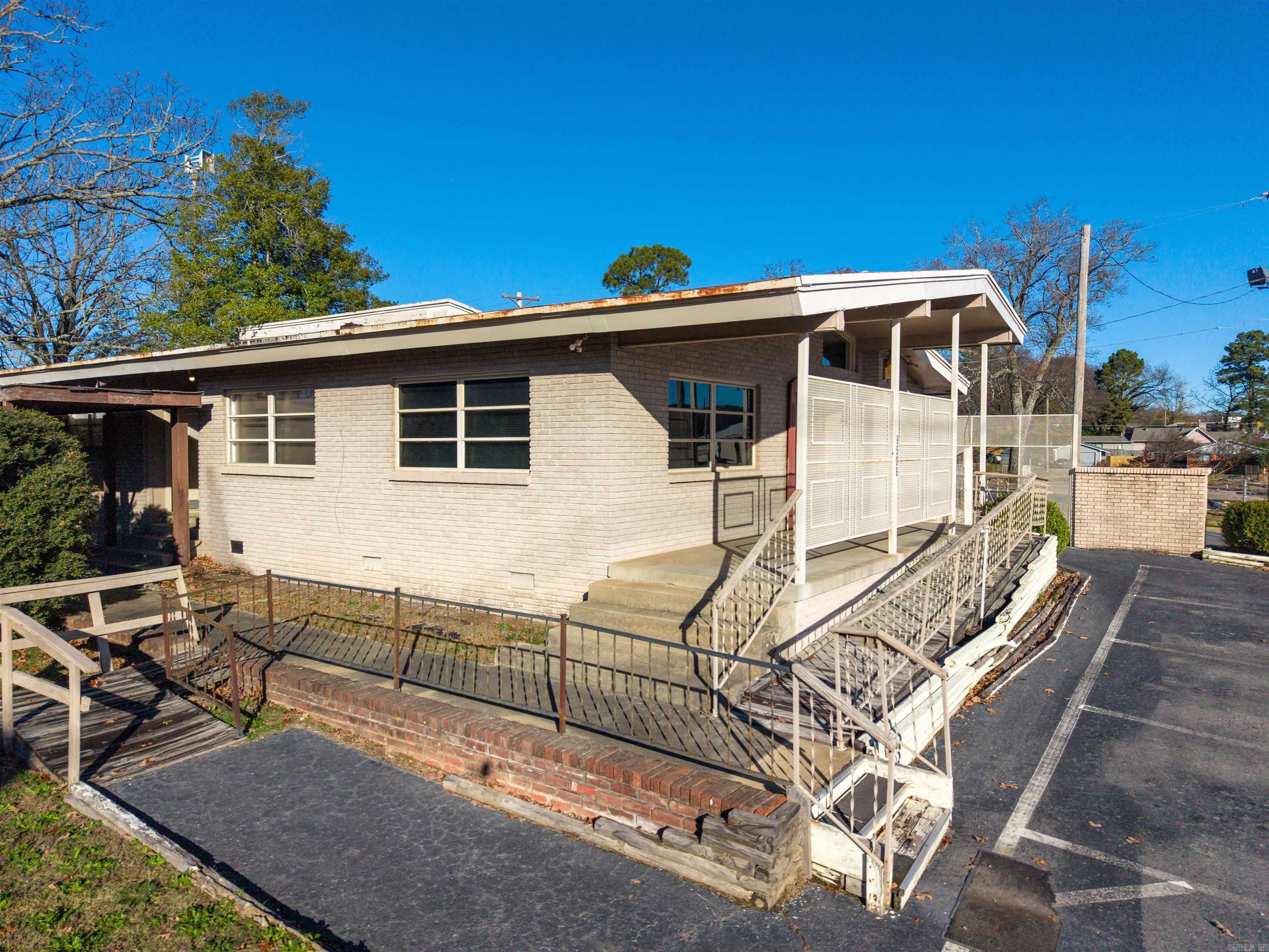 Sylvan Hills - Commercial Sale