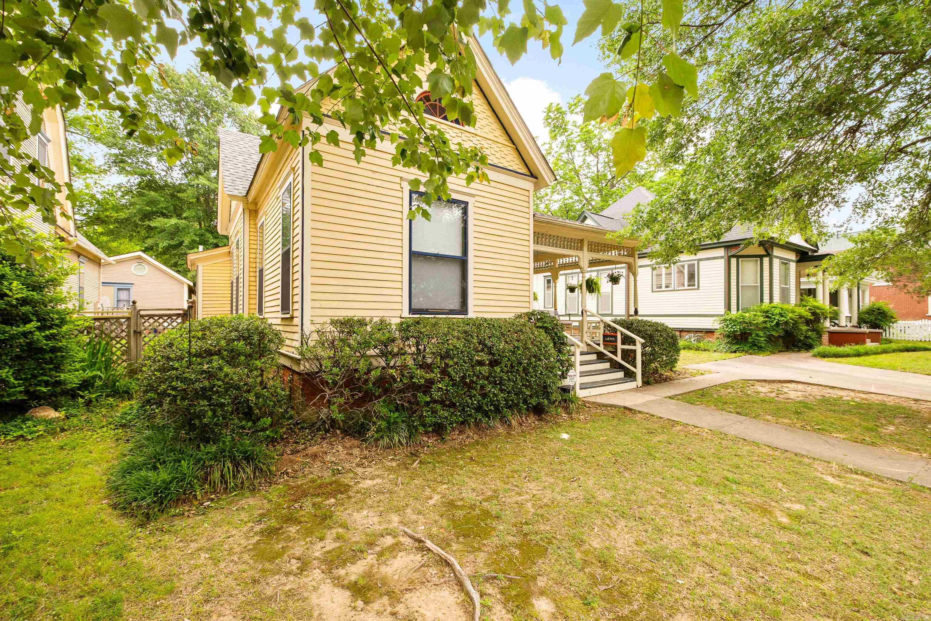 FULTONS - Residential