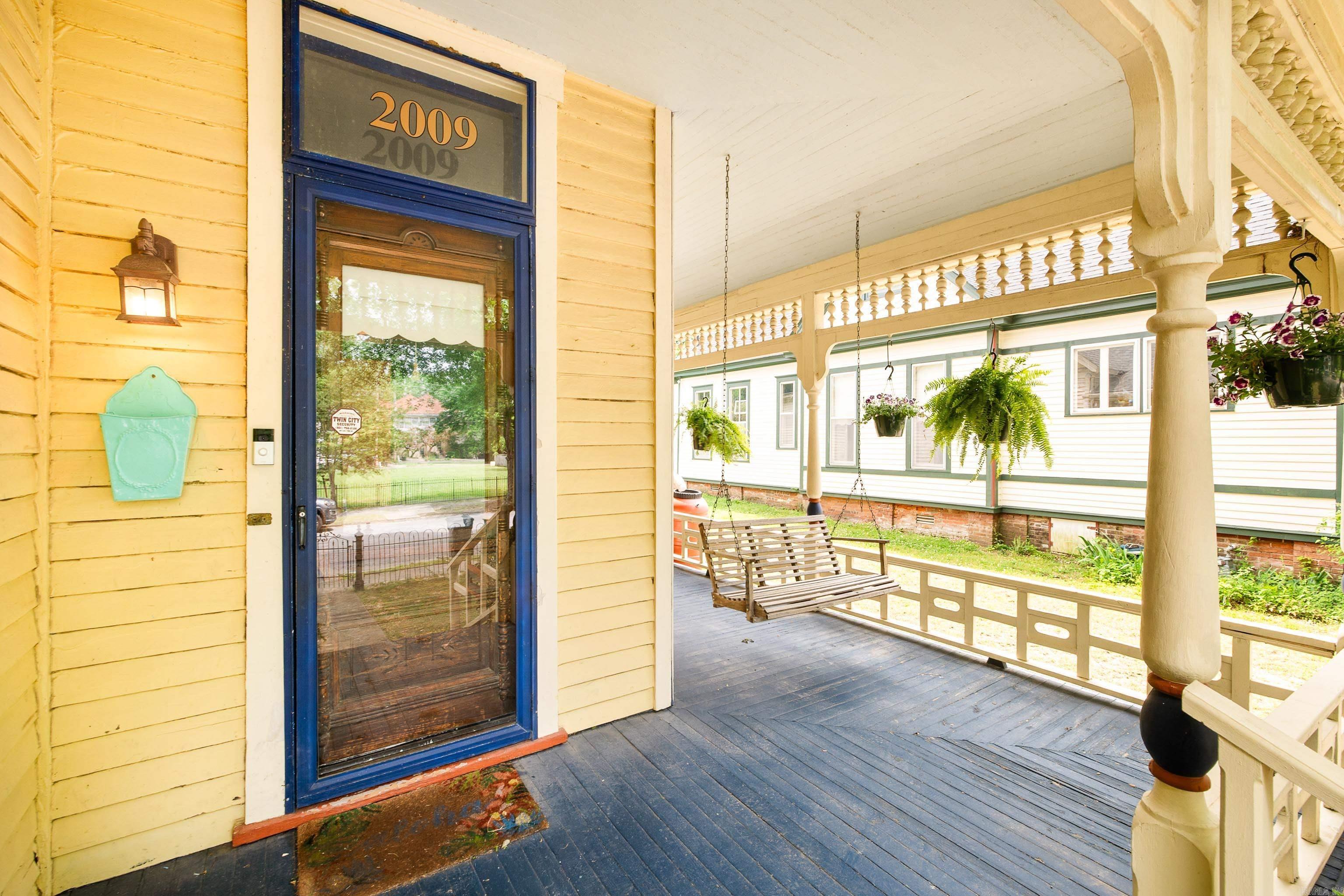 FULTONS - Residential