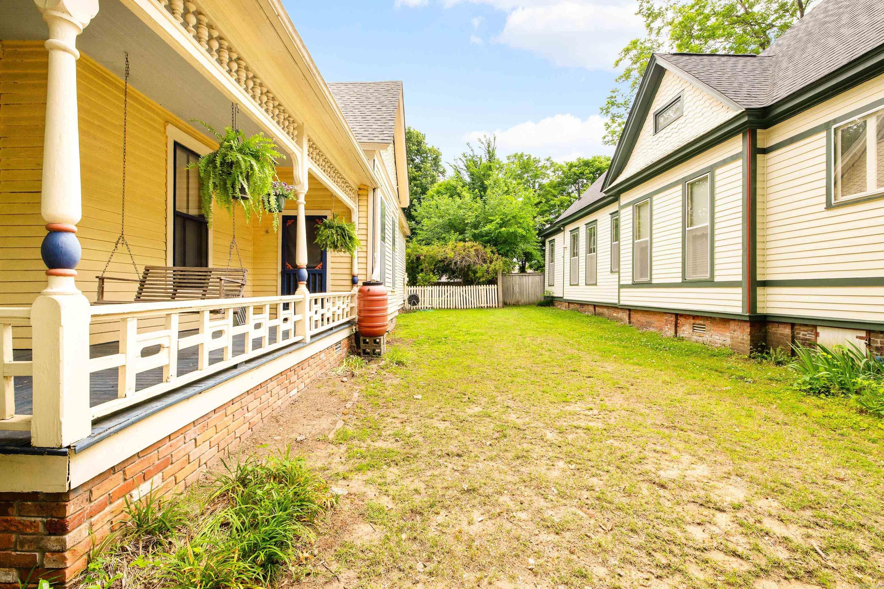 FULTONS - Residential