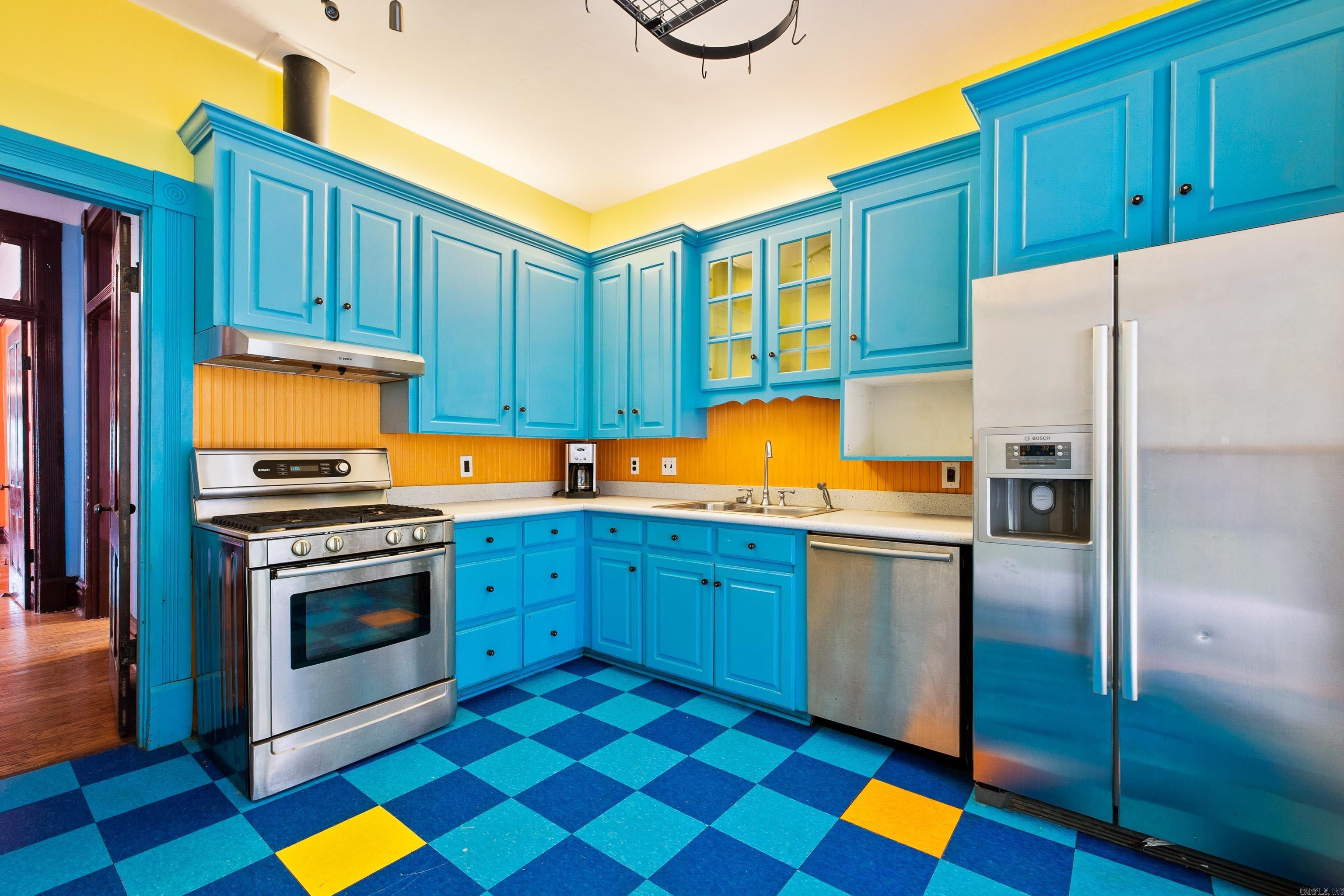 FULTONS - Residential