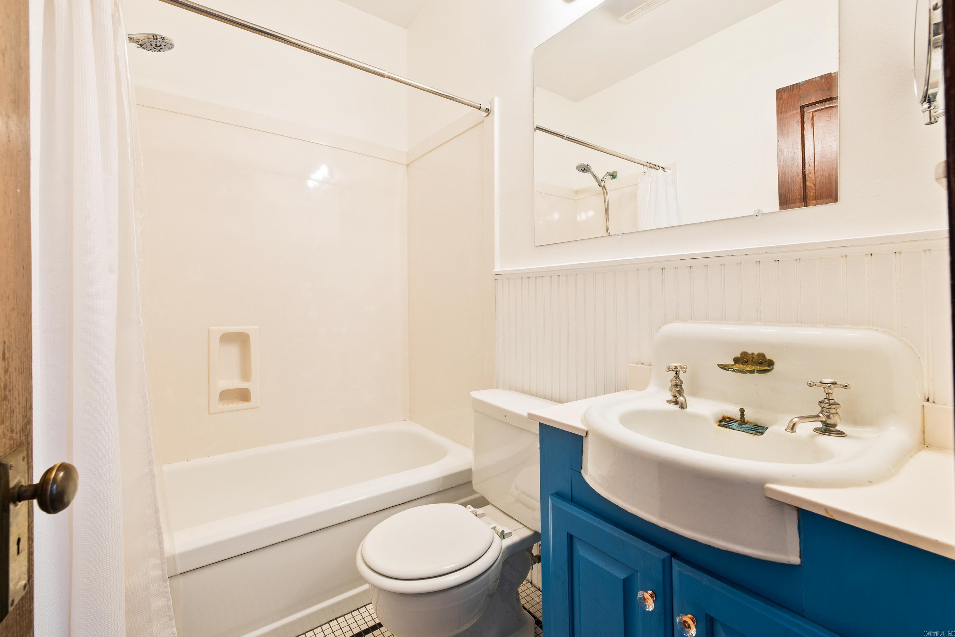 FULTONS - Residential