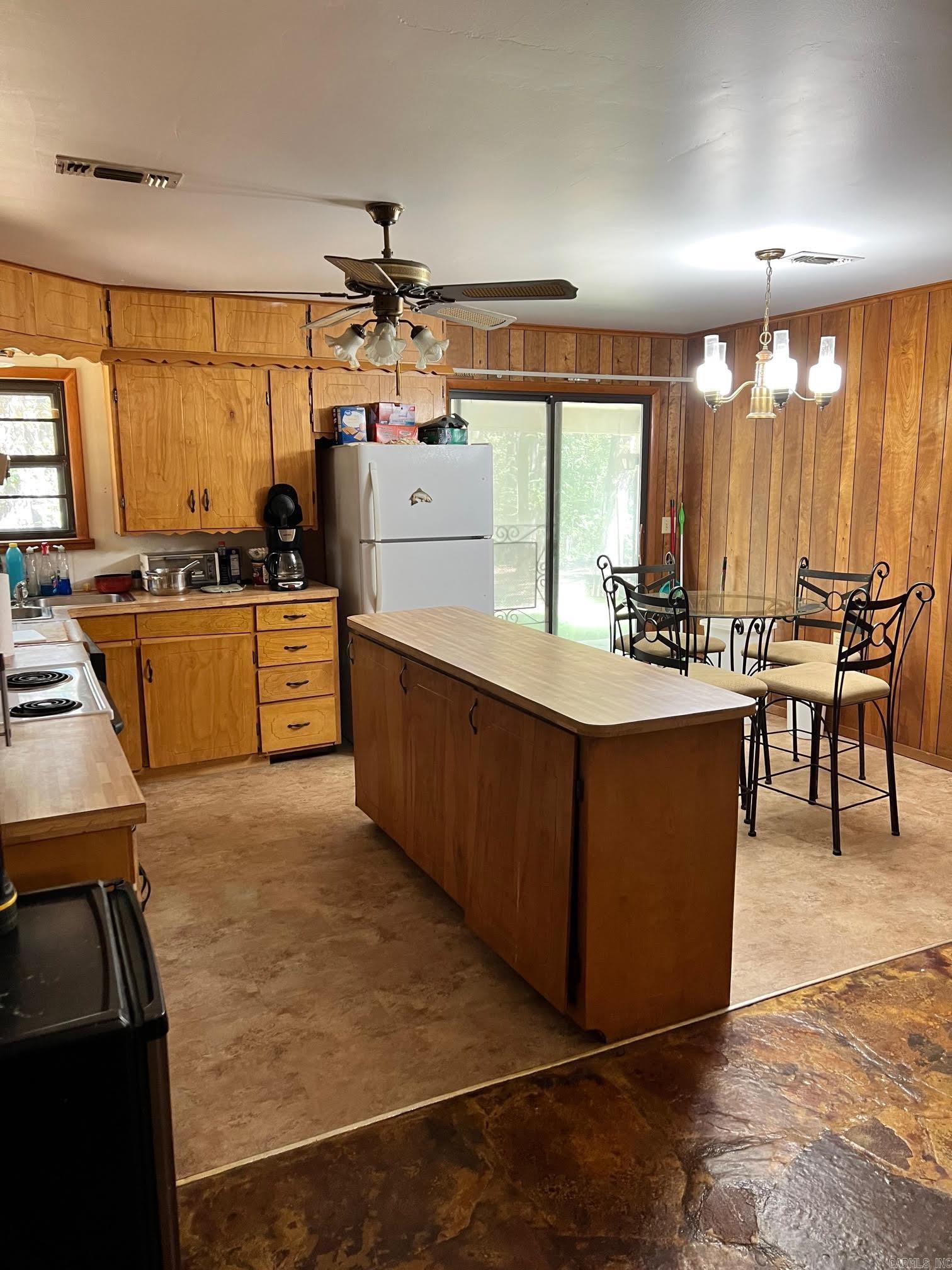 REDWOOD FOREST - Residential