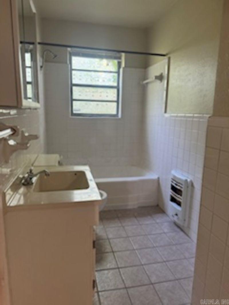 LINCOLN PARK - Residential