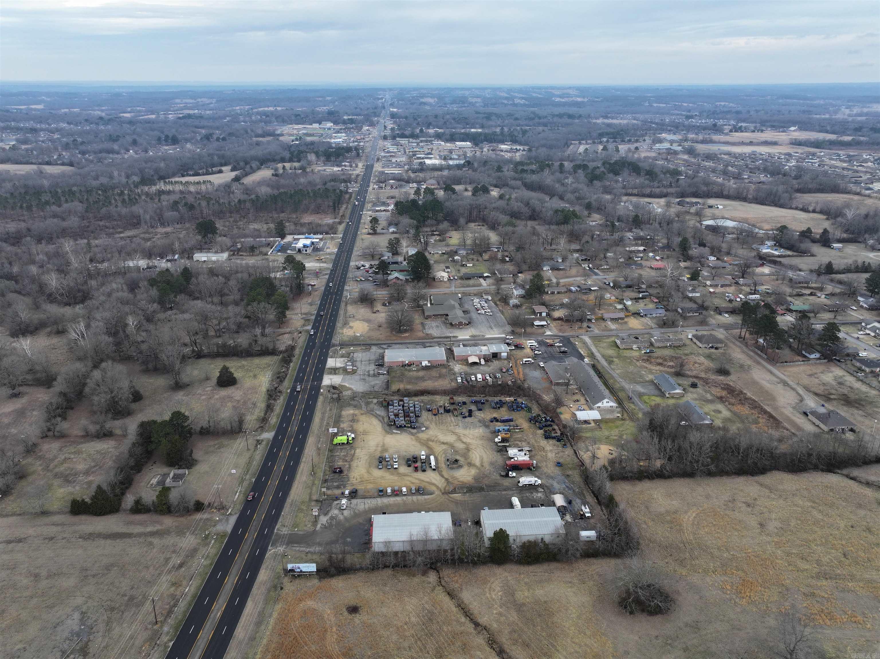 28-12-10 - Commercial Sale