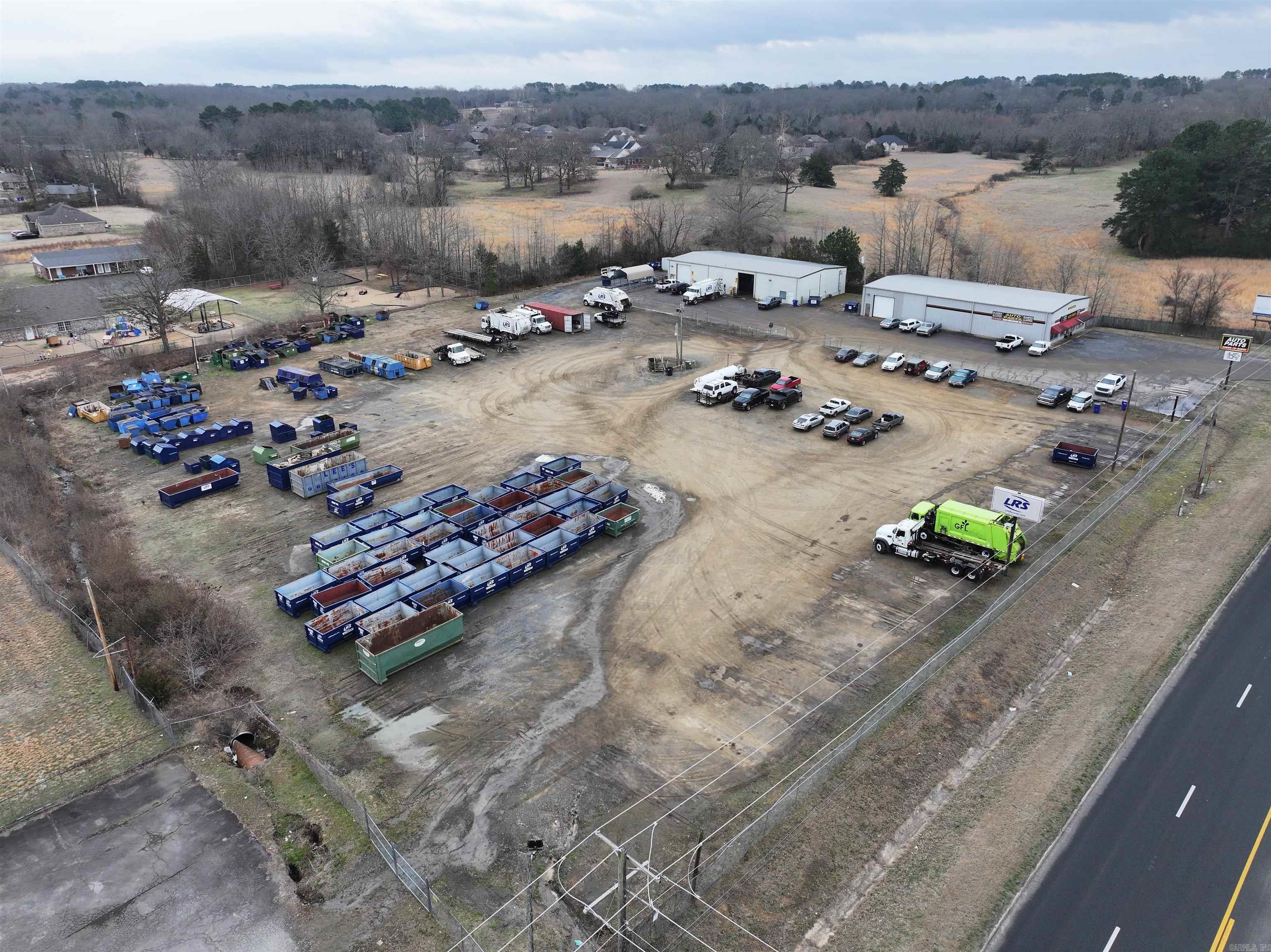 28-12-10 - Commercial Sale