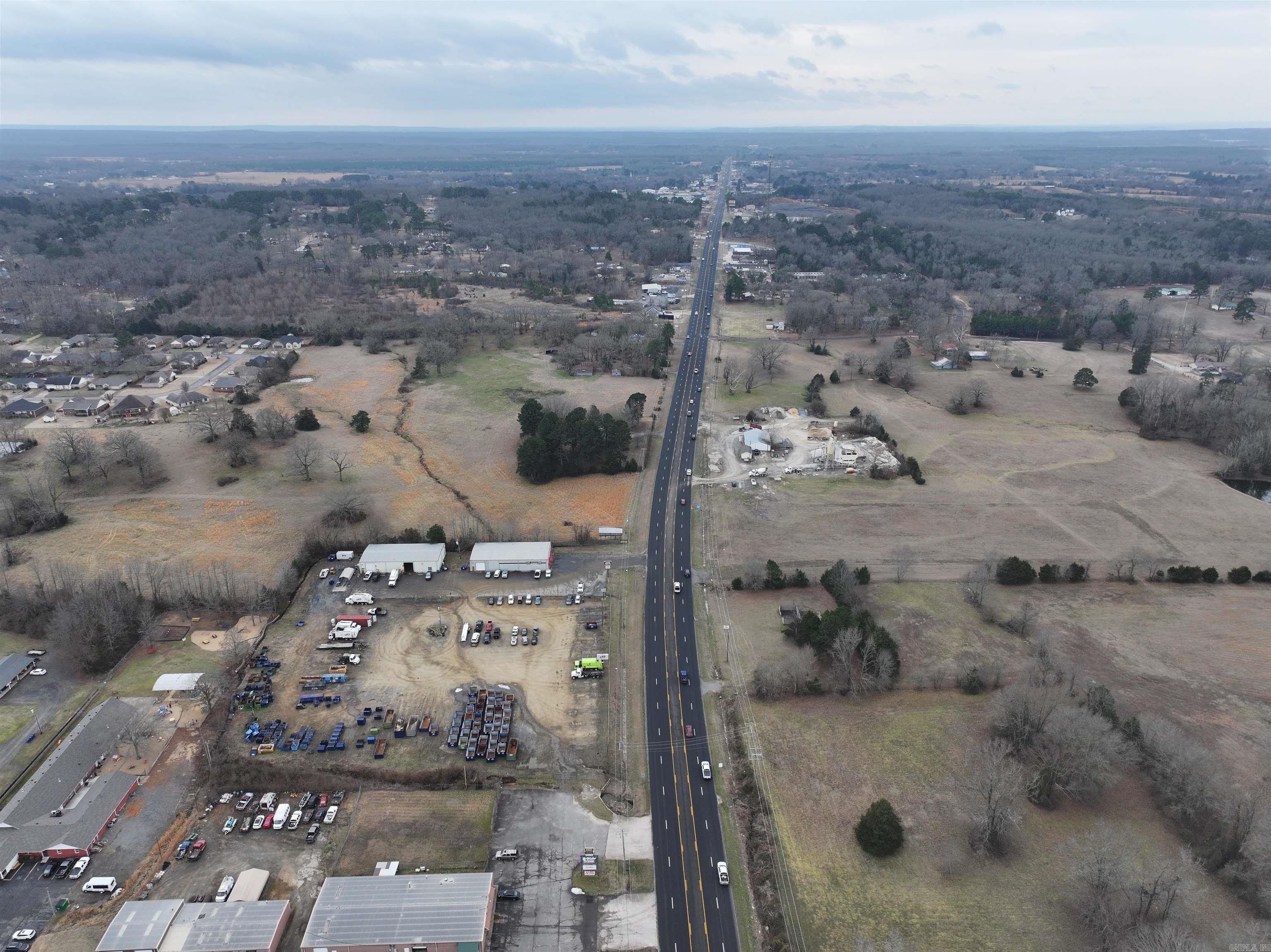 28-12-10 - Commercial Sale