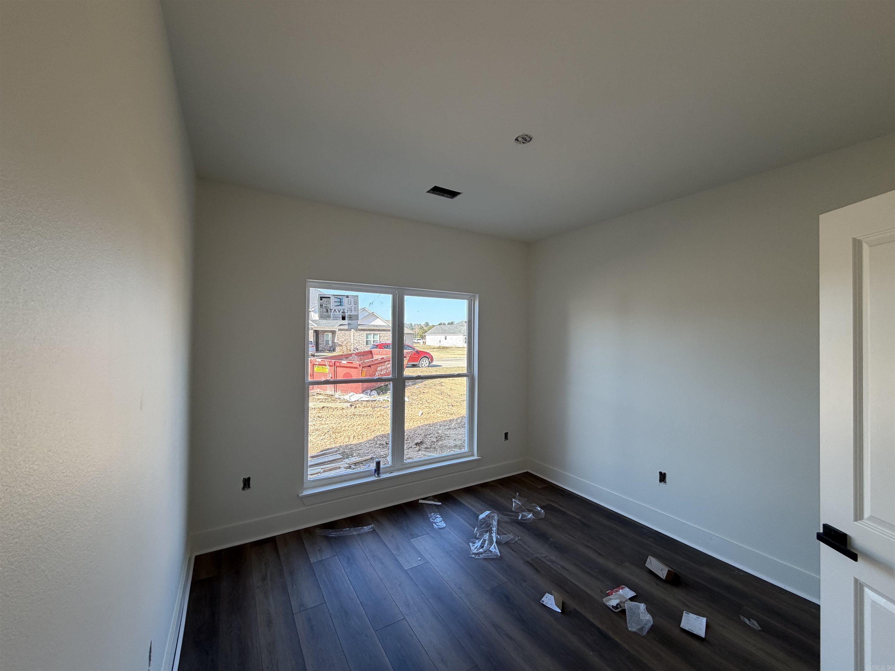 SUNSET LANDING - Residential