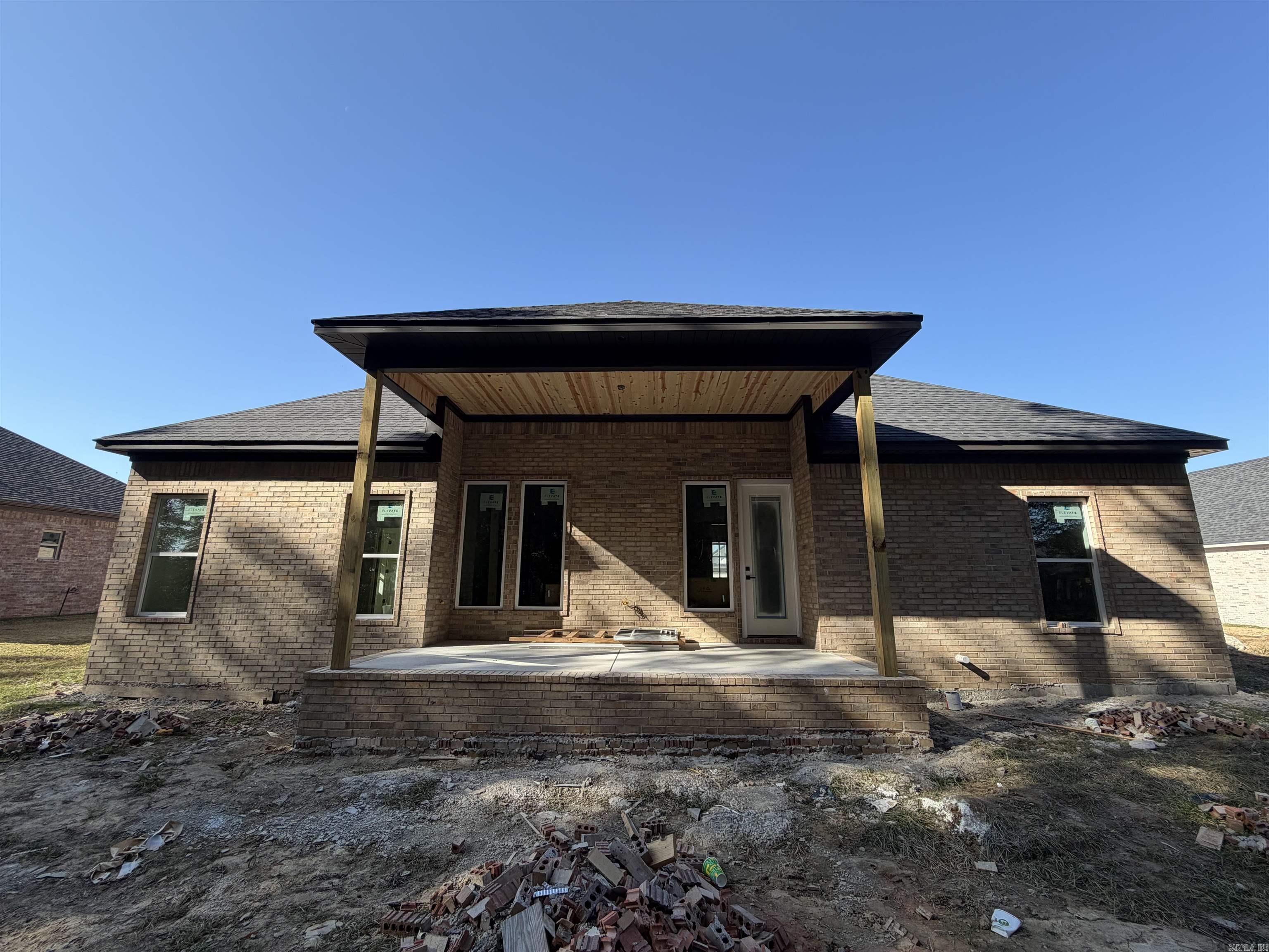 SUNSET LANDING - Residential