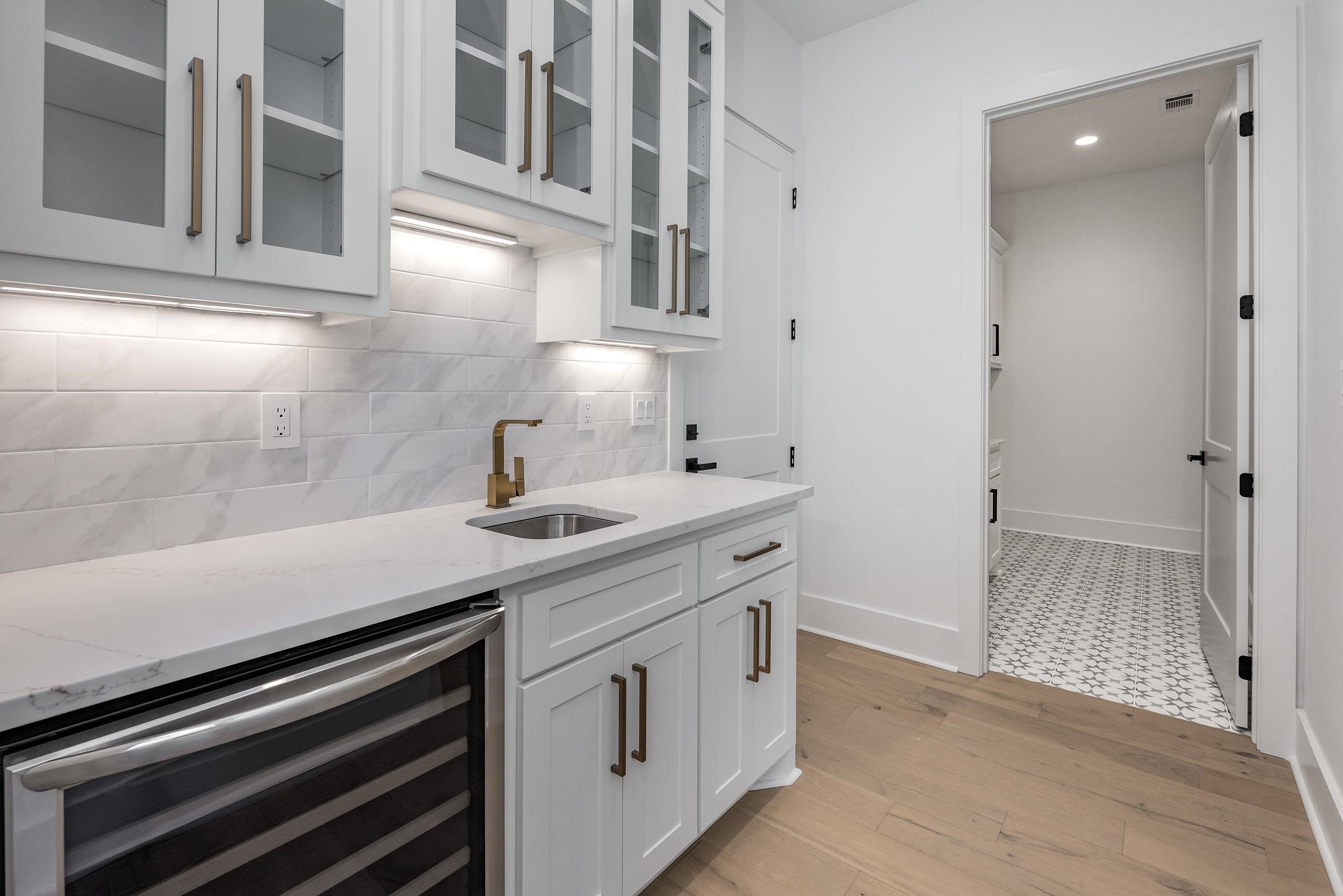 CHENAL VALLEY ABINGTON COURT - Residential