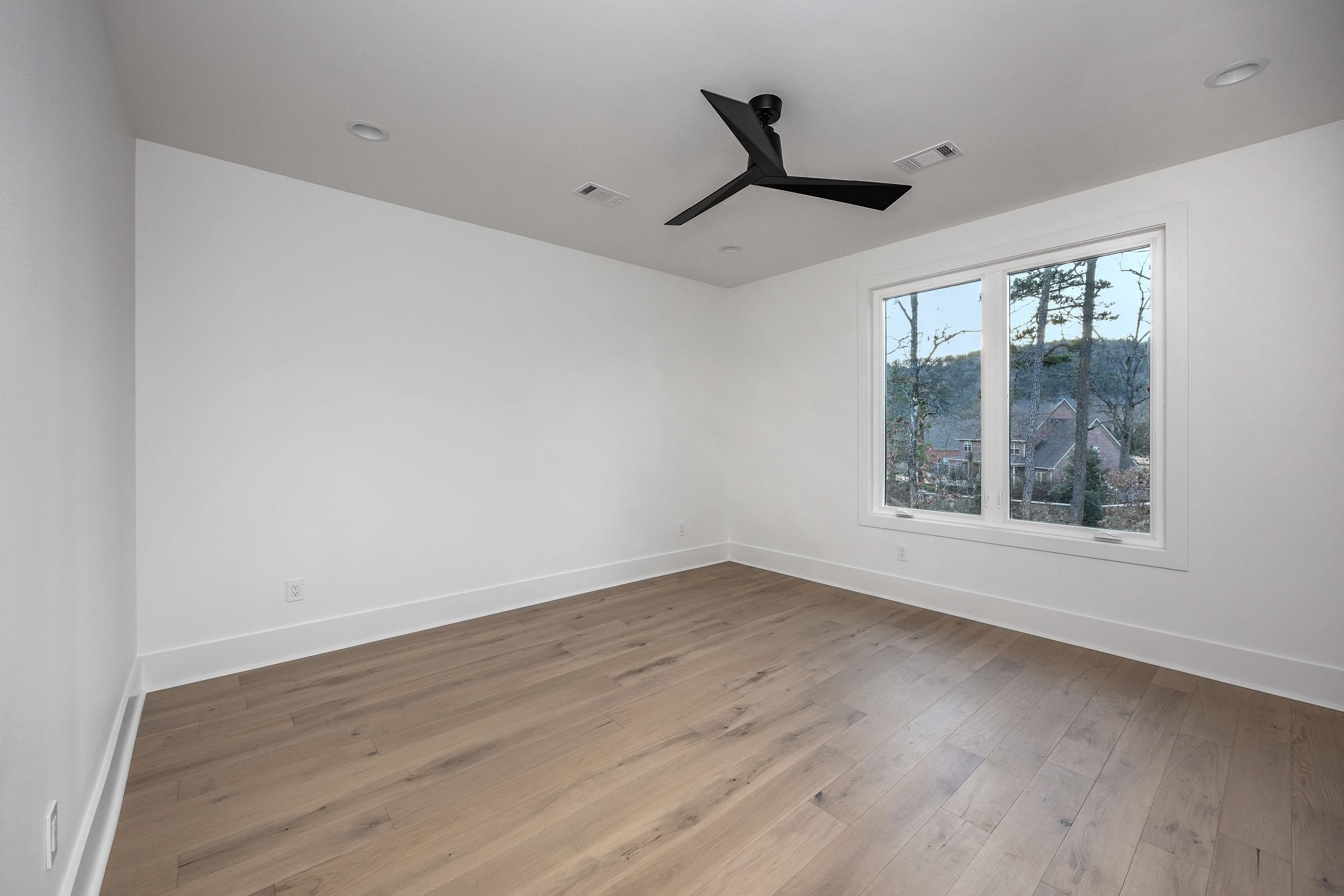 CHENAL VALLEY ABINGTON COURT - Residential