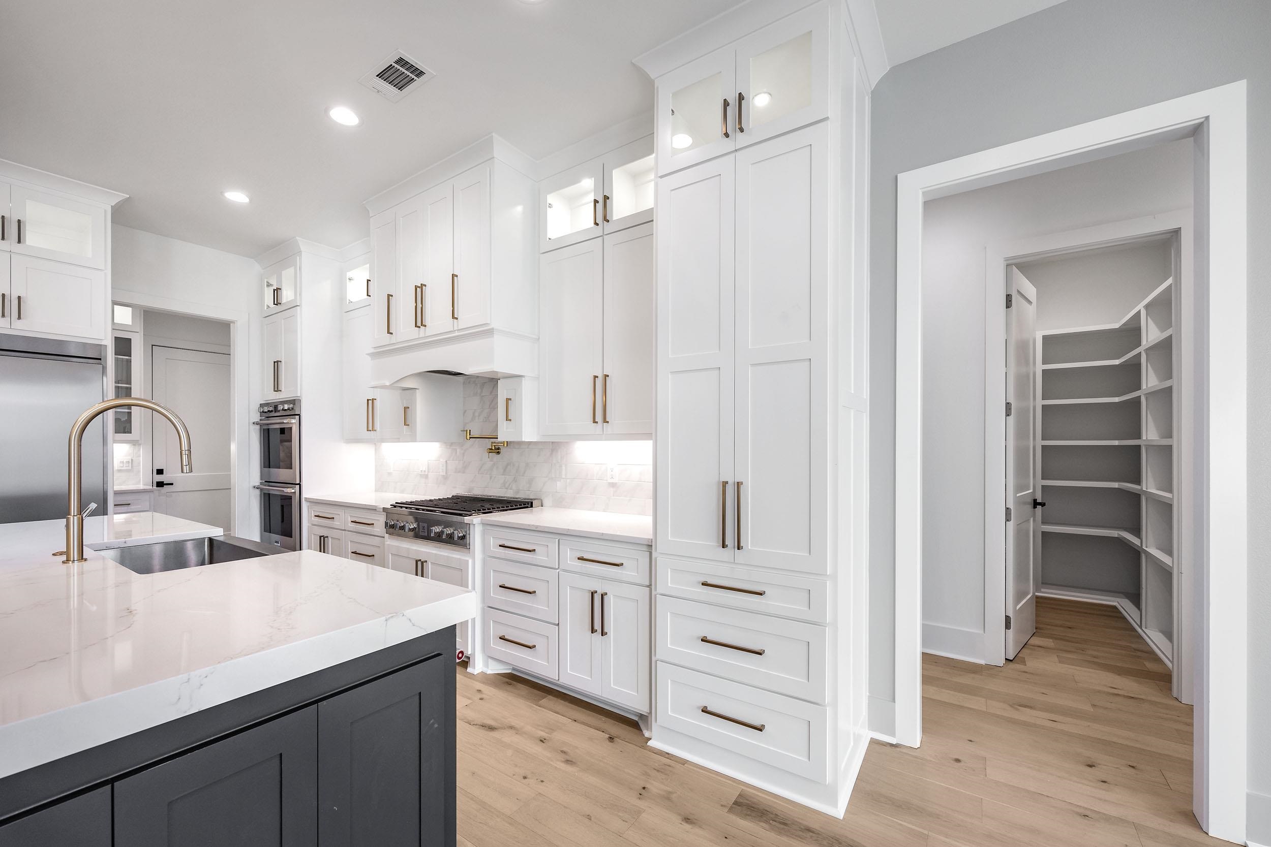 CHENAL VALLEY ABINGTON COURT - Residential