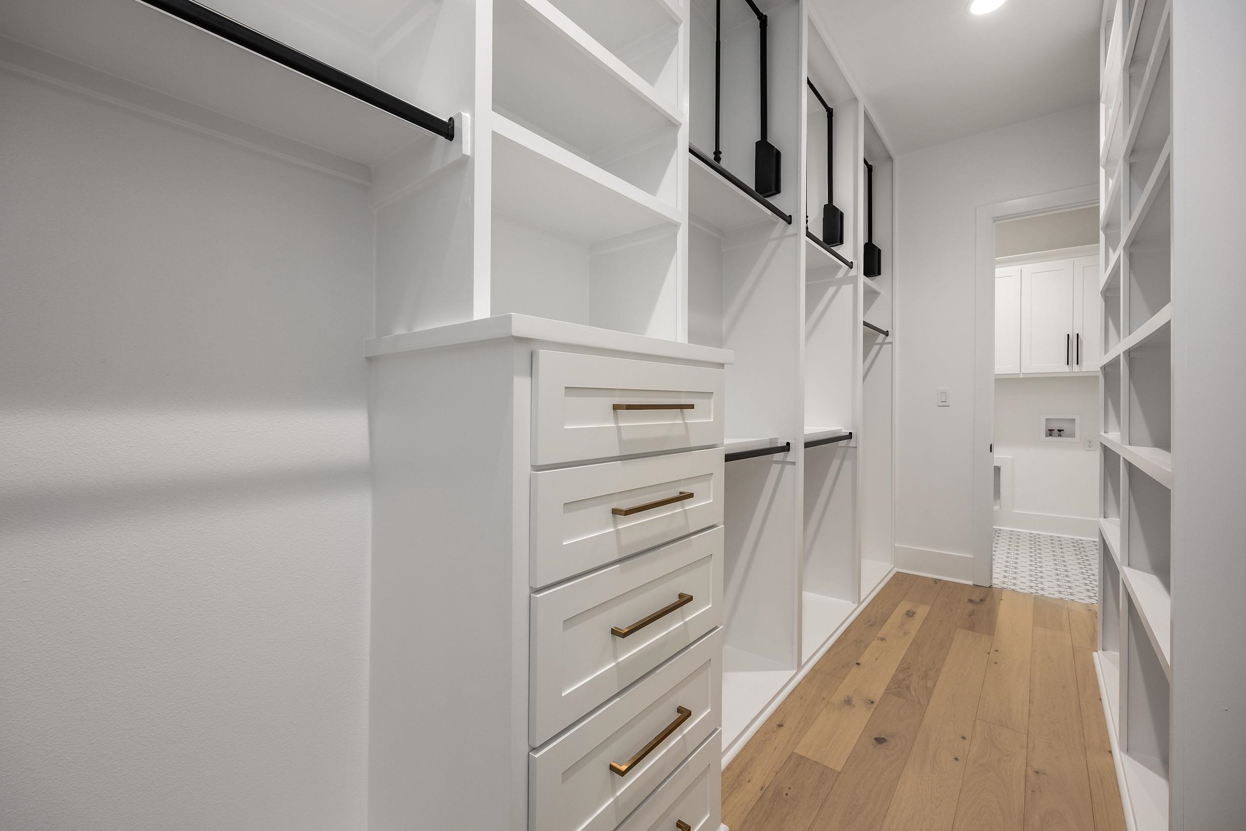 CHENAL VALLEY ABINGTON COURT - Residential