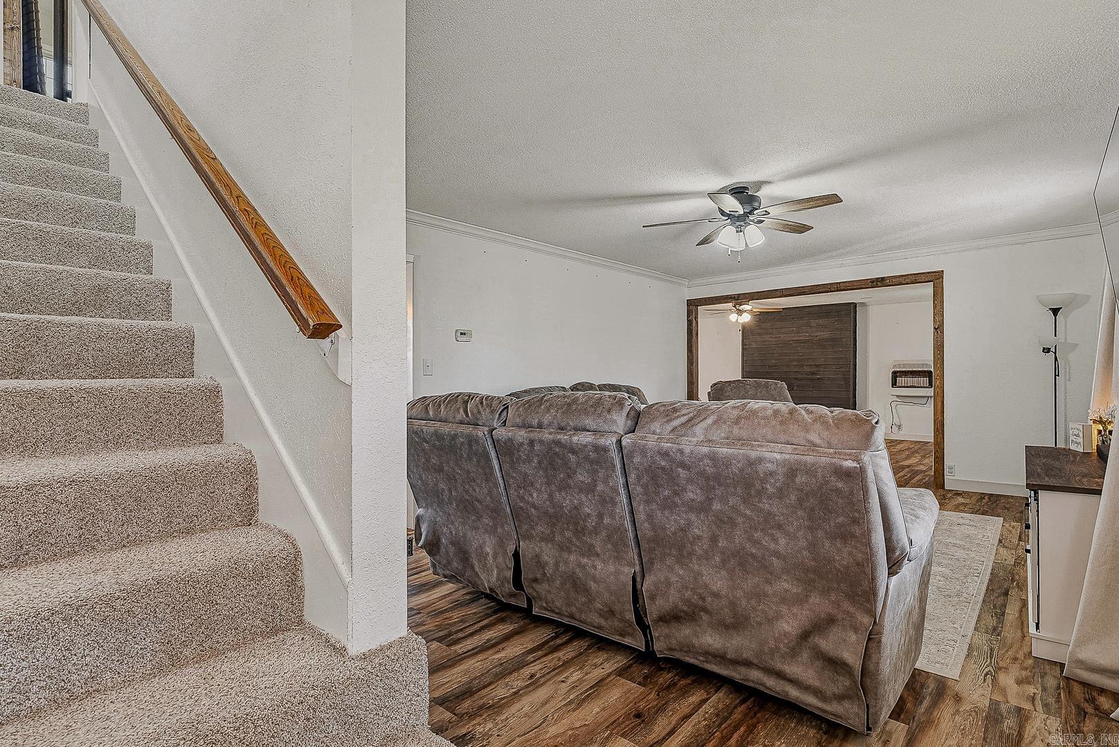 LYNNDALE - Residential