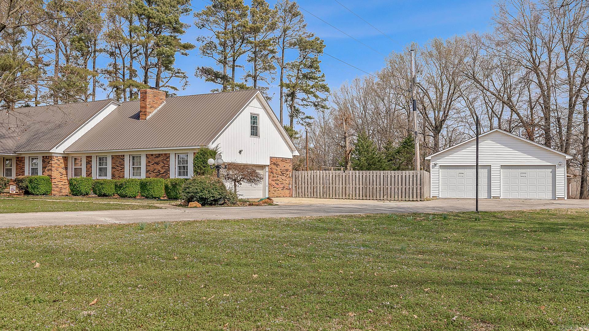 LYNNDALE - Residential