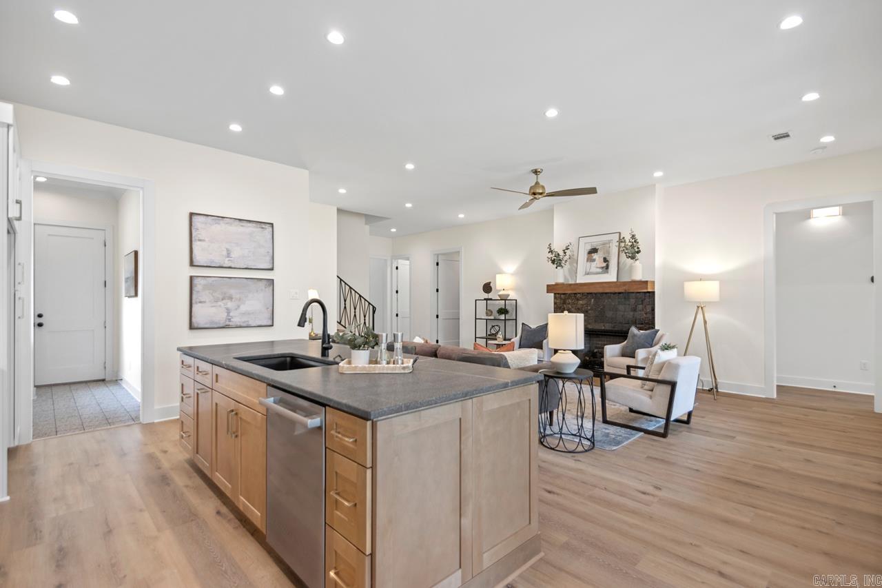 CAMMACK WOODS - Residential