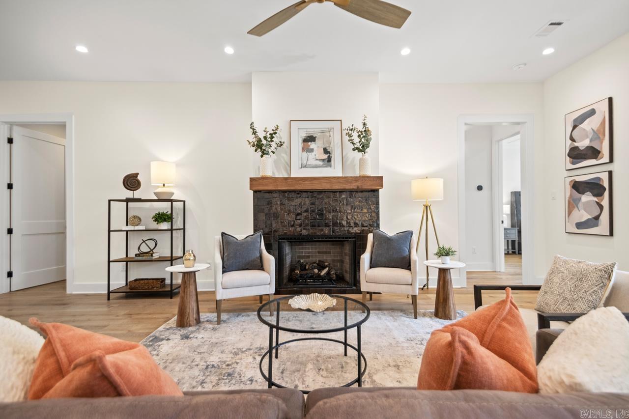 CAMMACK WOODS - Residential