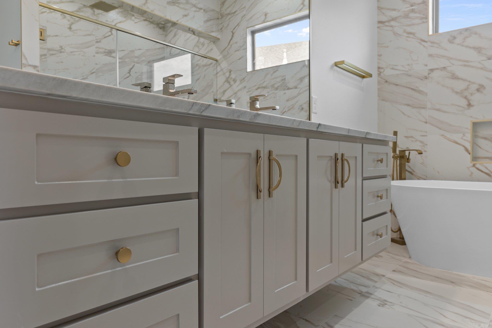 FLETCHER VALLEY "FLETCHER RIDGE" - Residential