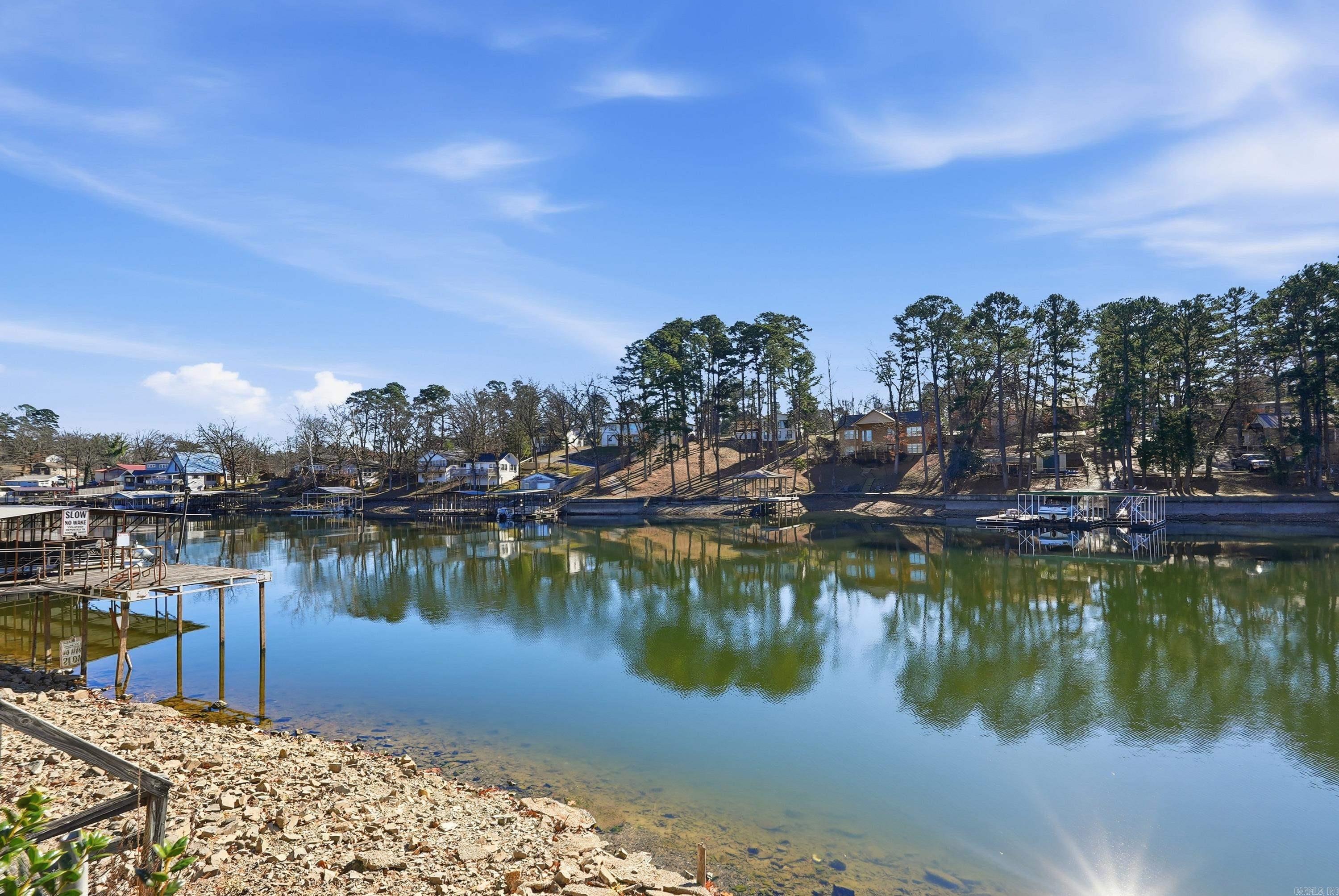 TWIN POINTS - Residential