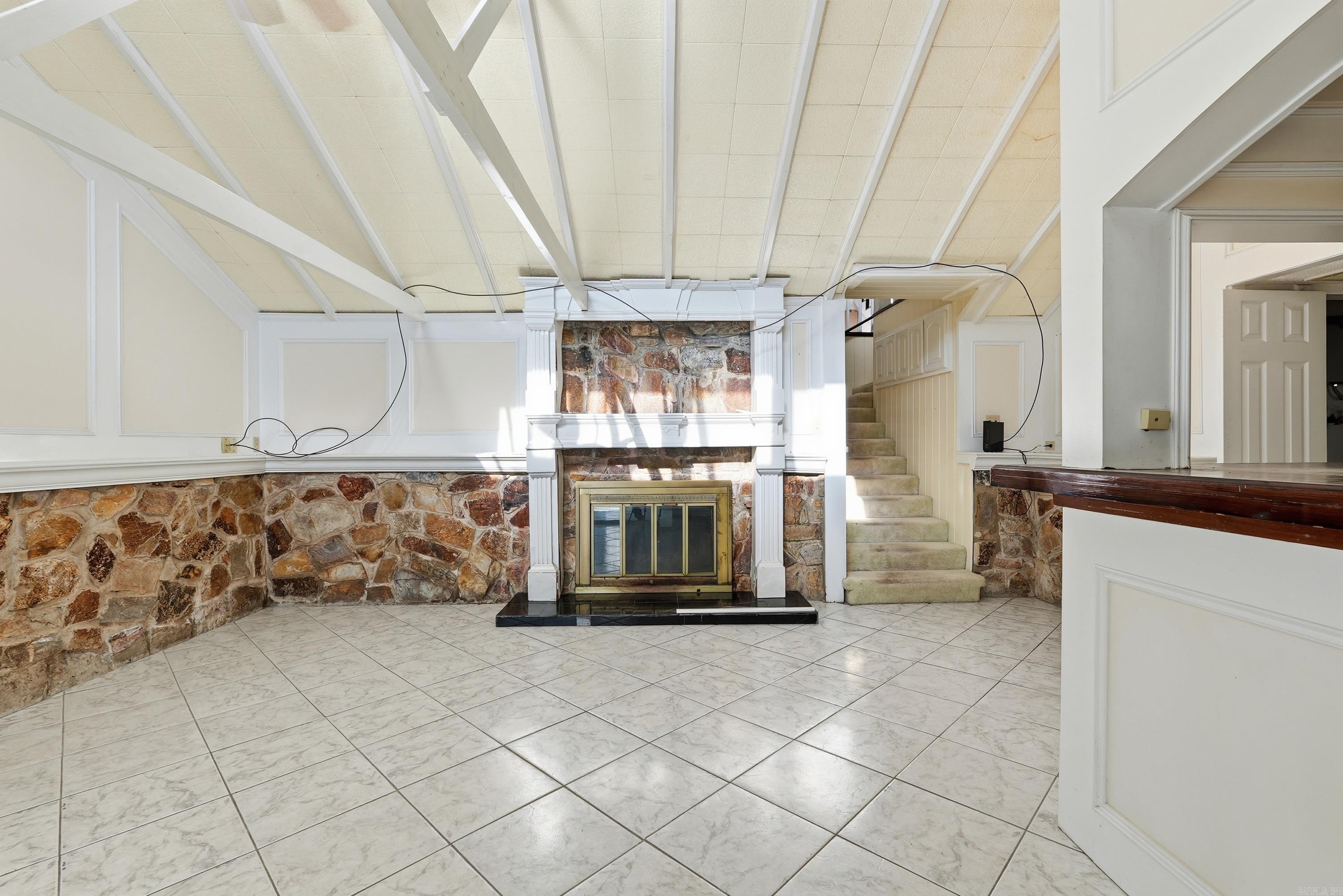 TWIN POINTS - Residential