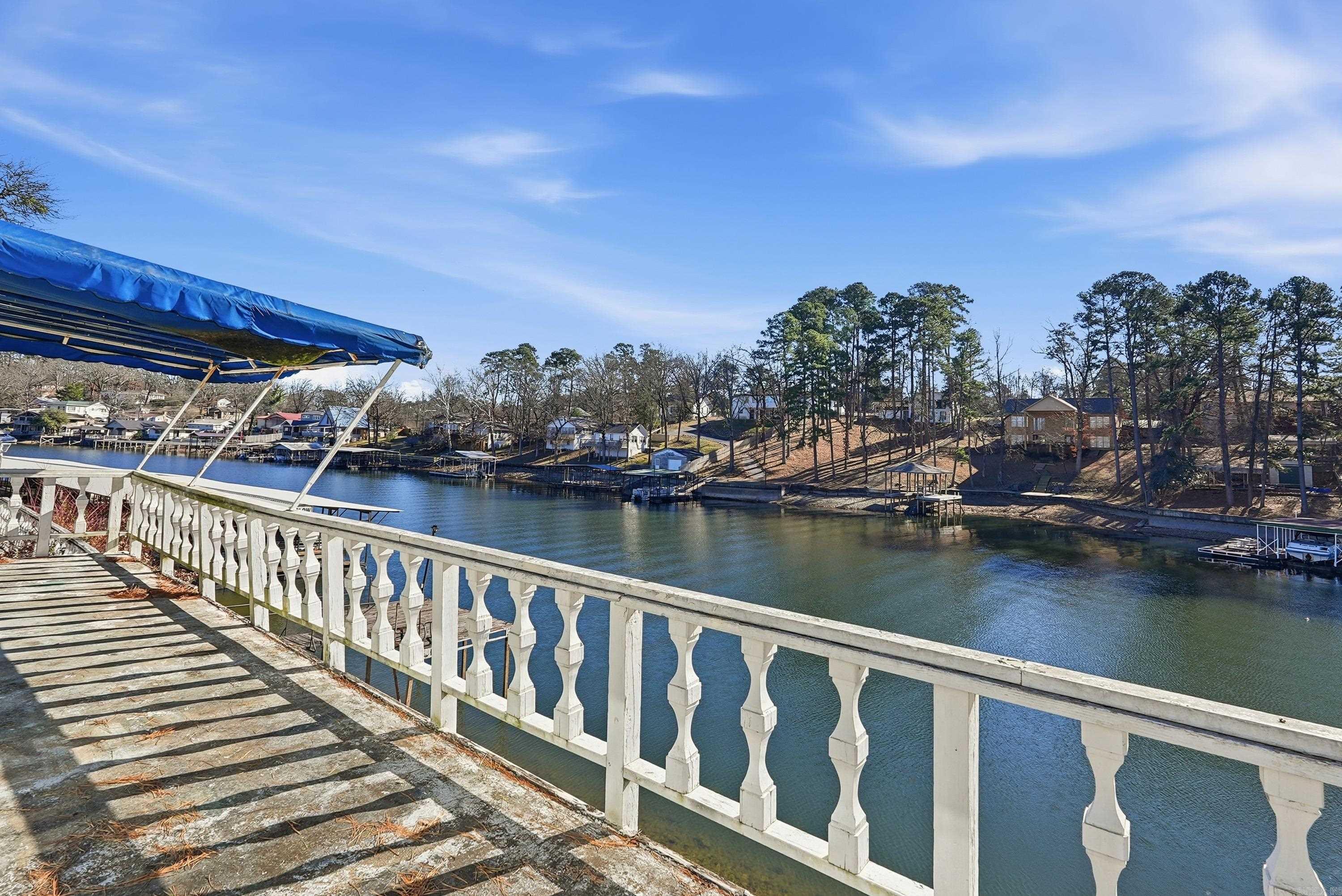 TWIN POINTS - Residential