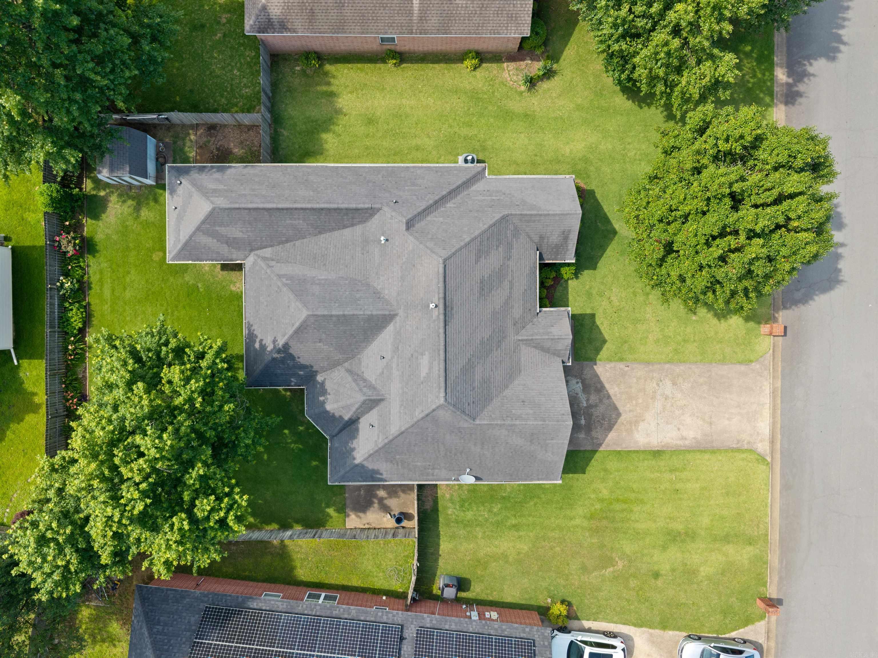 BELVEDERE COURT - Residential