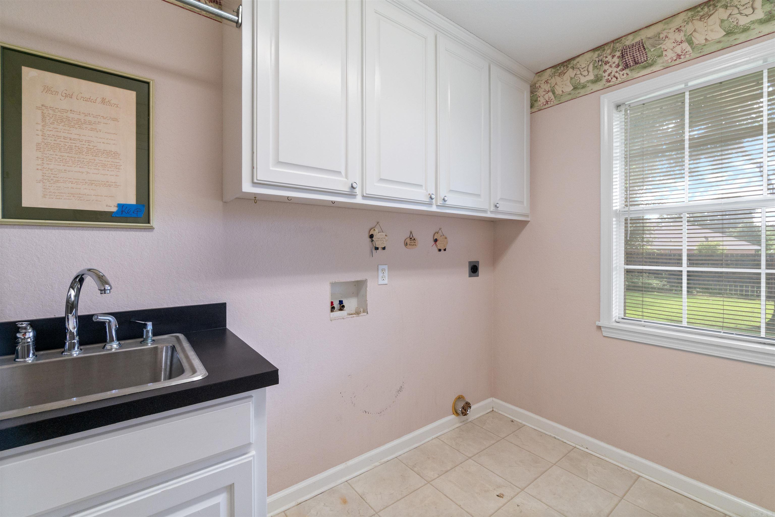 BELVEDERE COURT - Residential