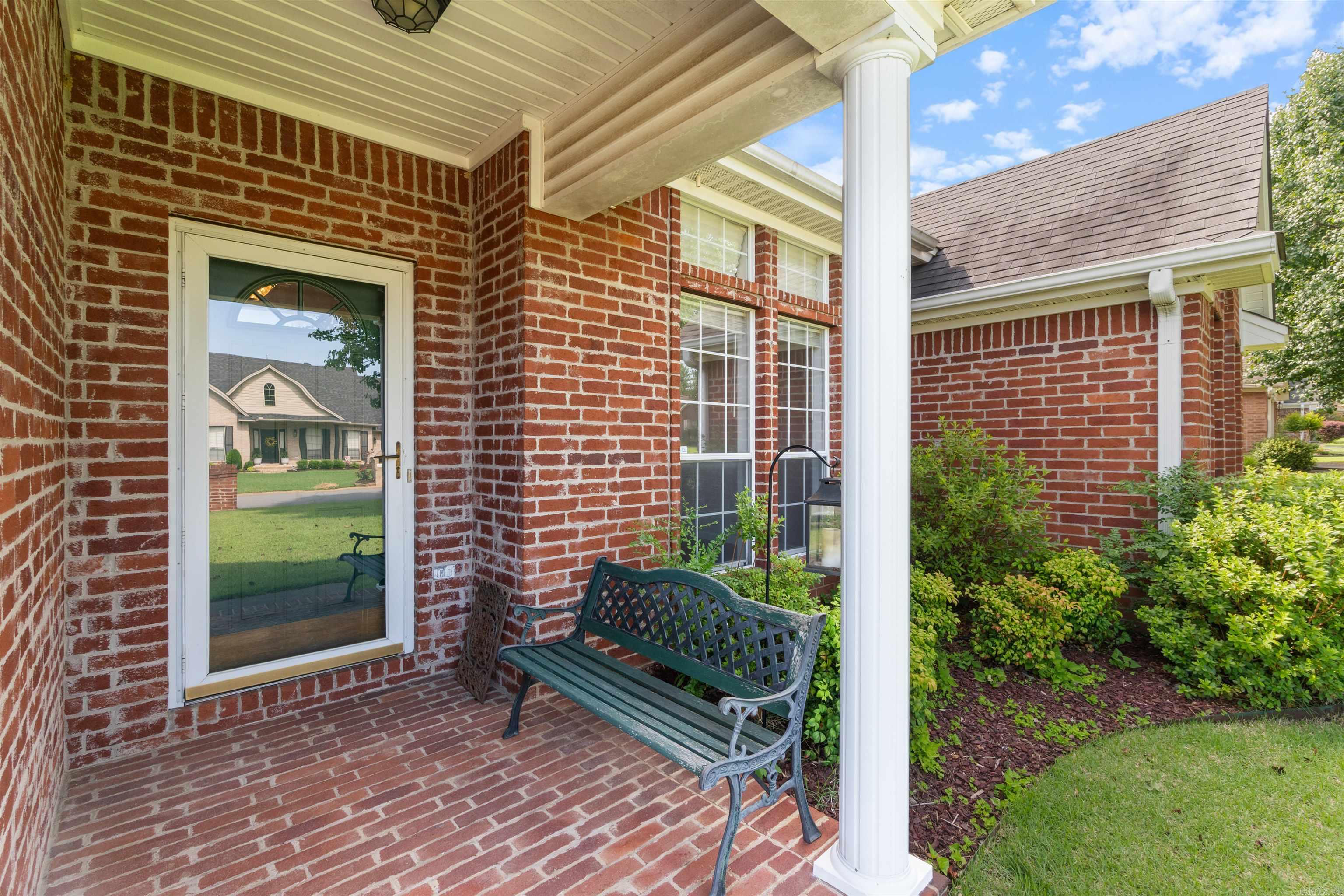 BELVEDERE COURT - Residential