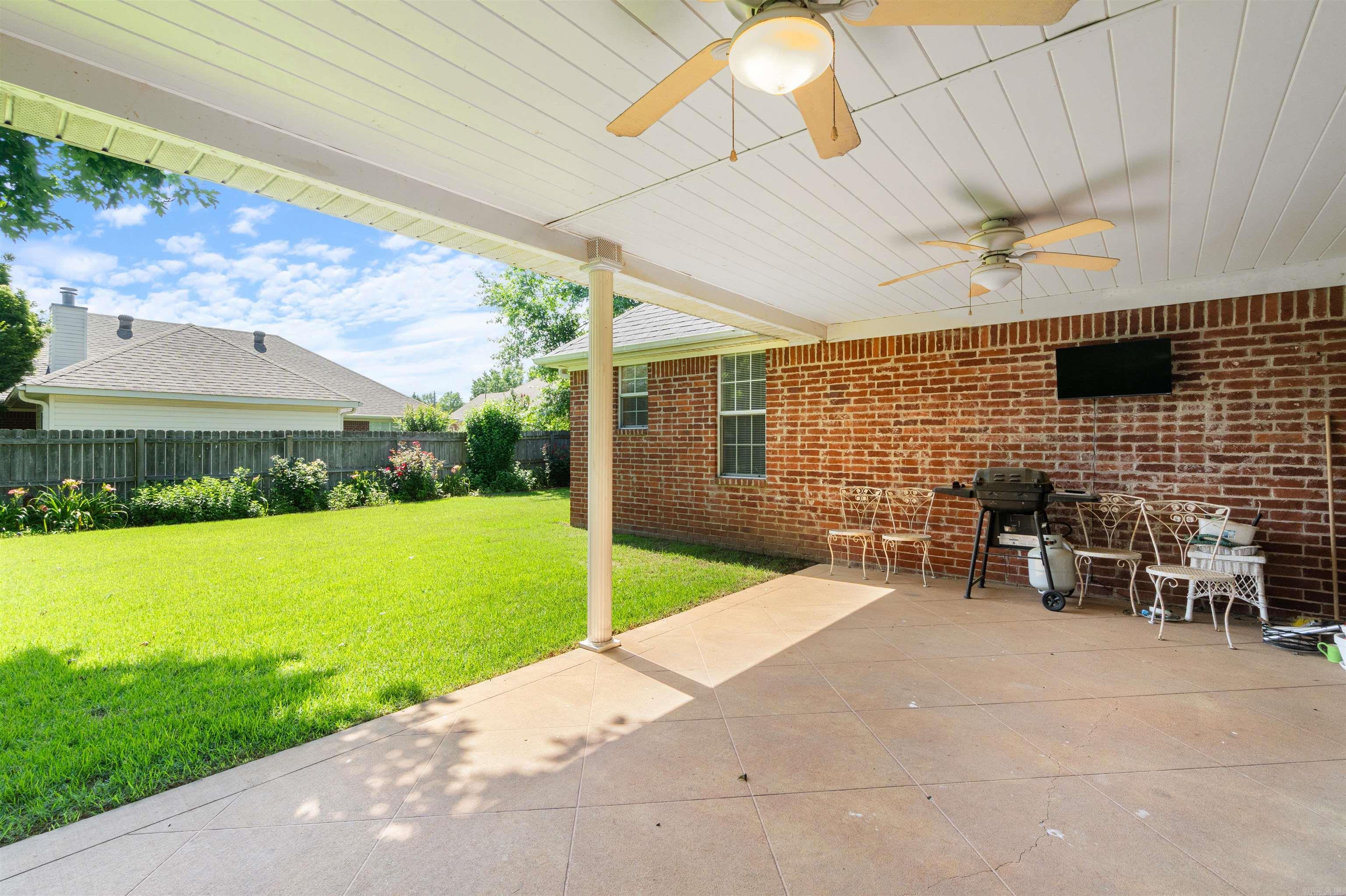 BELVEDERE COURT - Residential