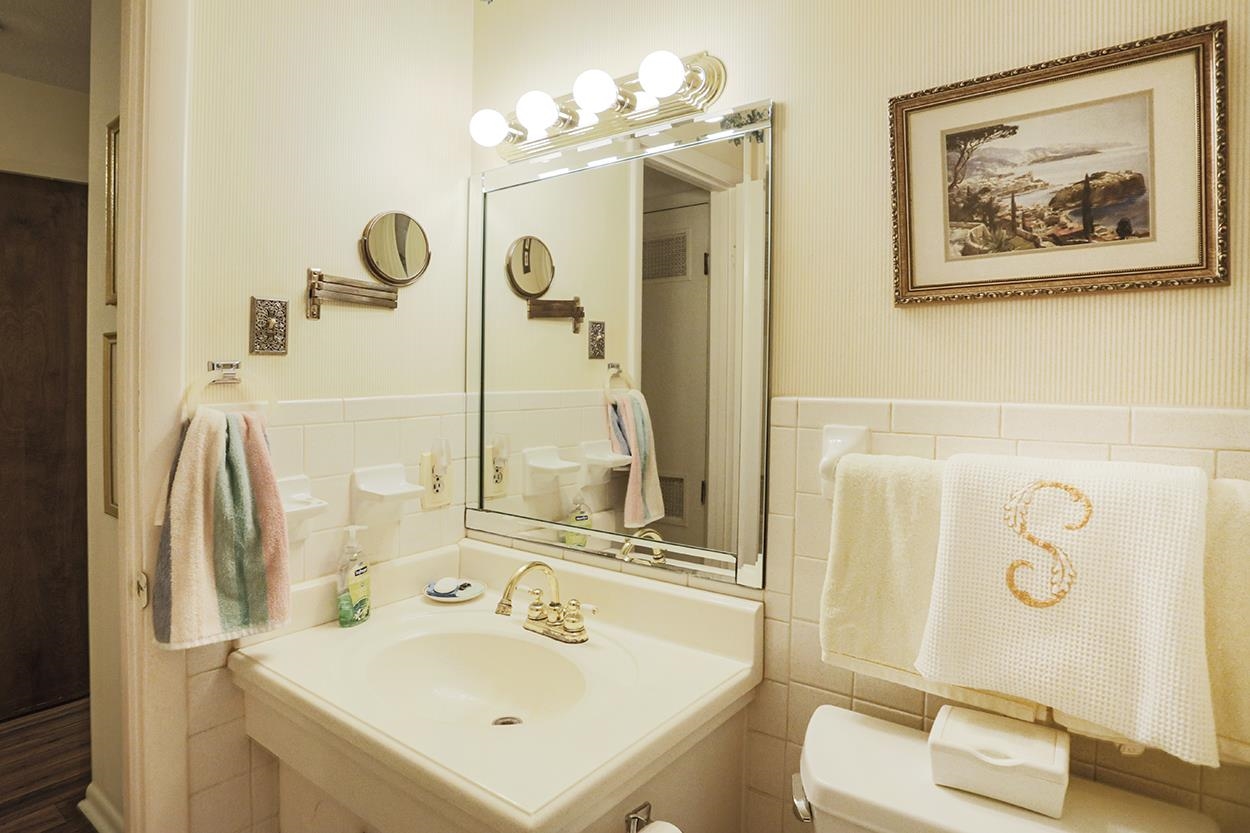 INDIAN HILLS - Residential