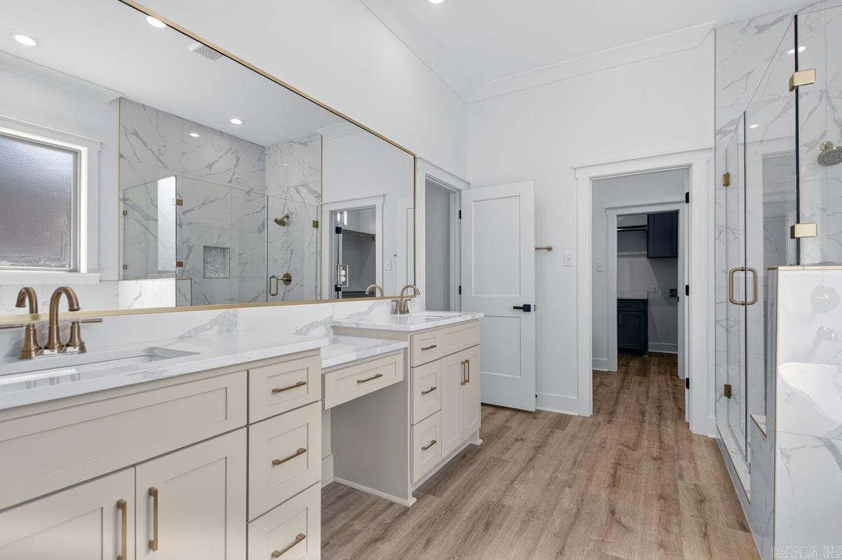 COUNTRY CLUB OF AR THE PH XXIV-C - Residential