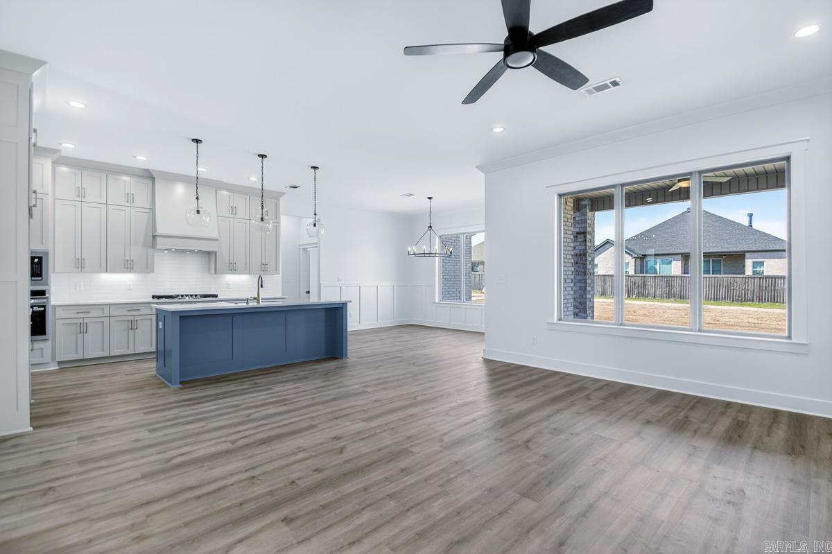 COUNTRY CLUB OF AR THE PH XXIV-C - Residential