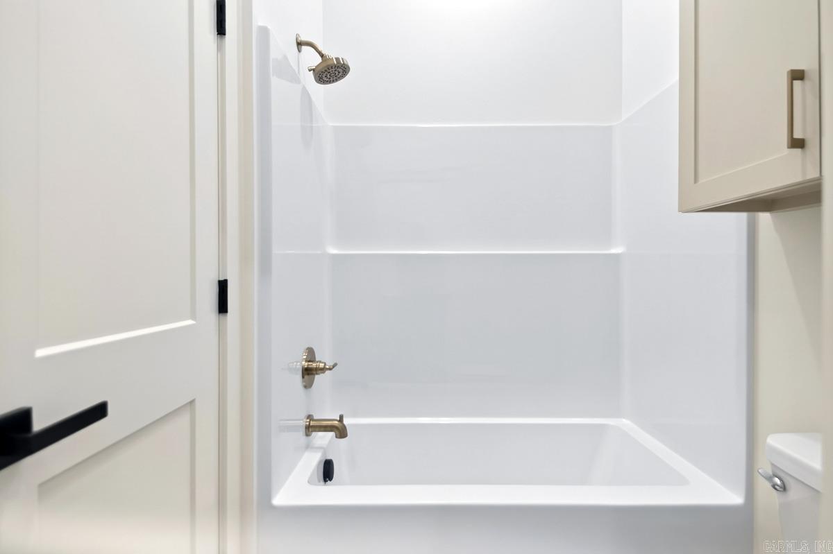 COUNTRY CLUB OF AR THE PH XXIV-C - Residential