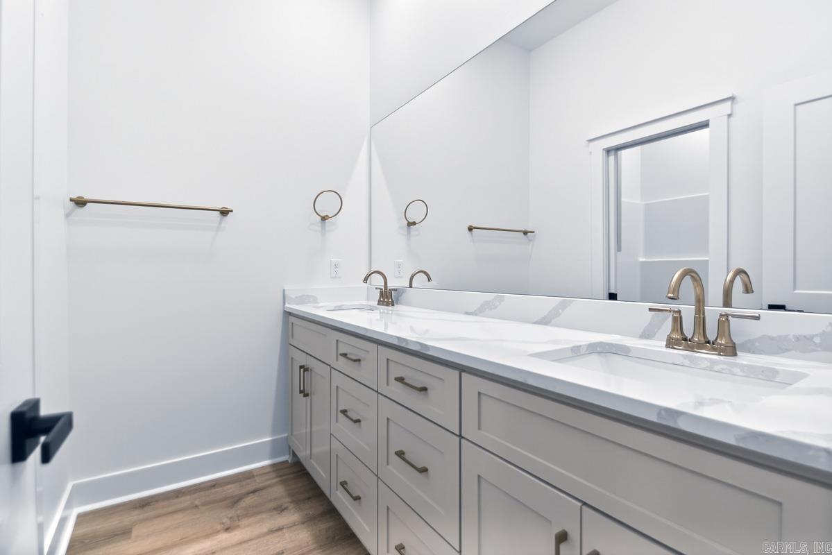 COUNTRY CLUB OF AR THE PH XXIV-C - Residential