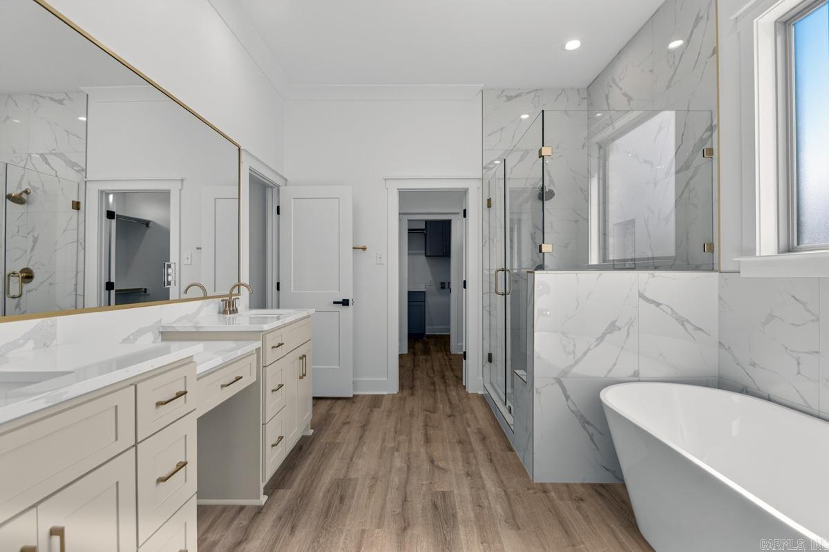 COUNTRY CLUB OF AR THE PH XXIV-C - Residential