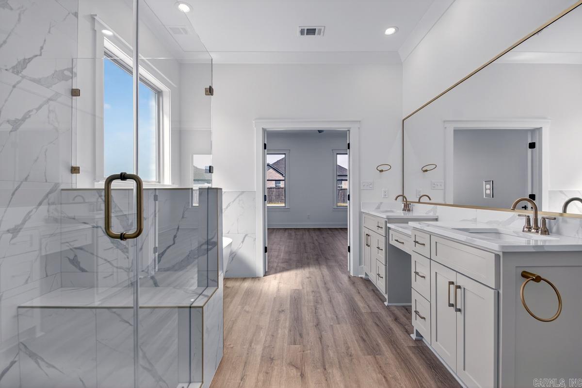 COUNTRY CLUB OF AR THE PH XXIV-C - Residential