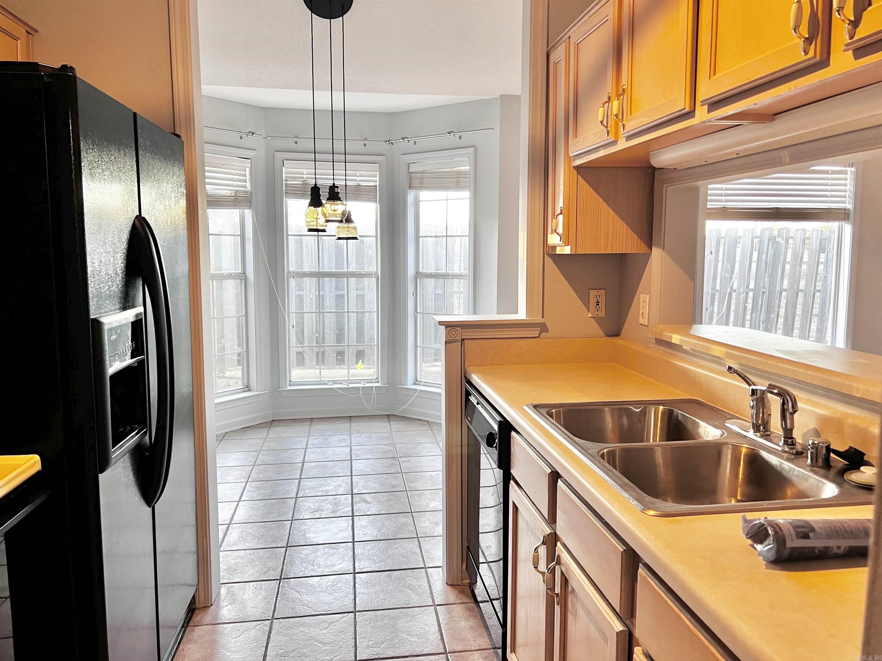 COUNTRY SQUIRE ADD - Residential