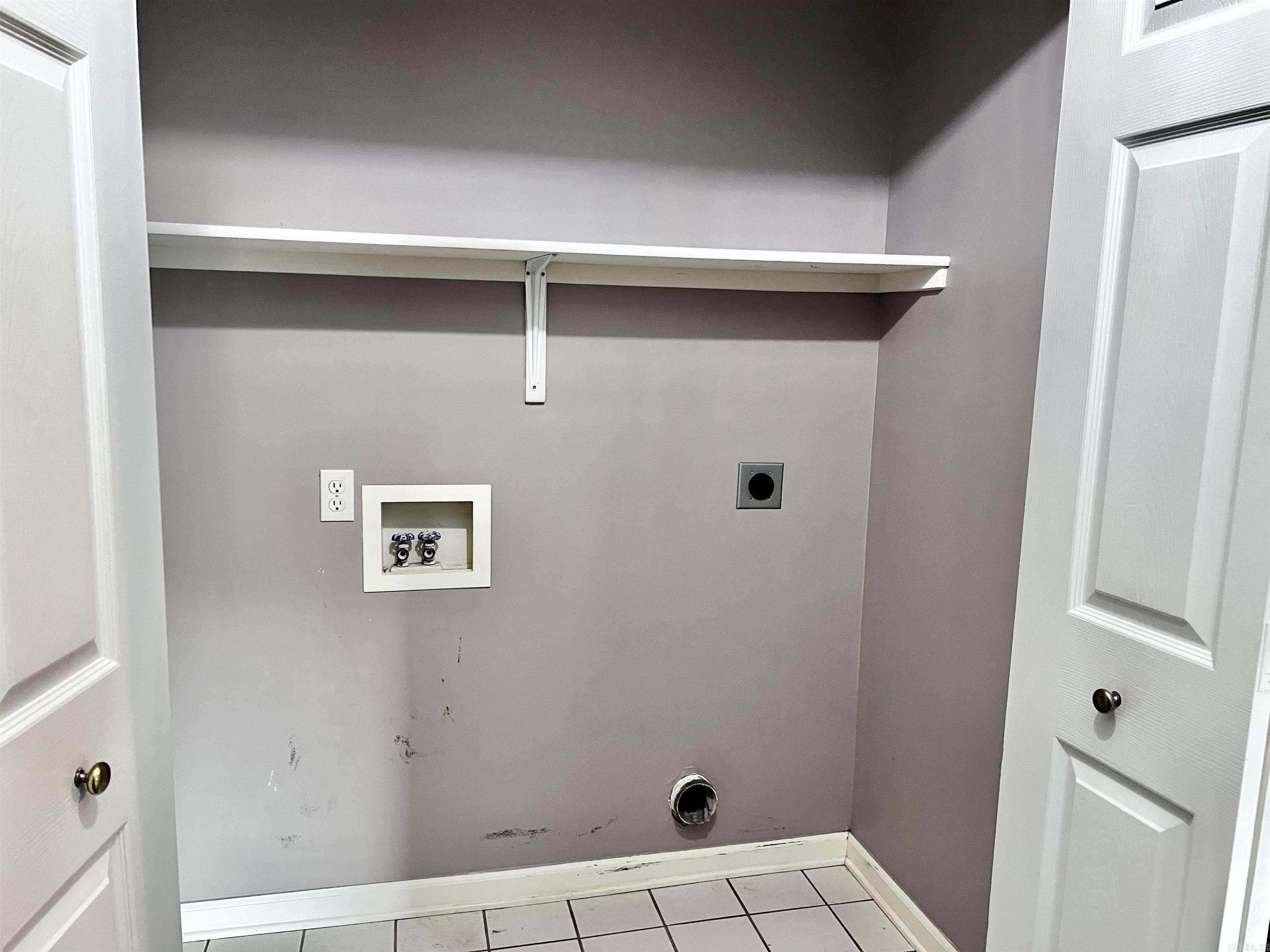 COUNTRY SQUIRE ADD - Residential