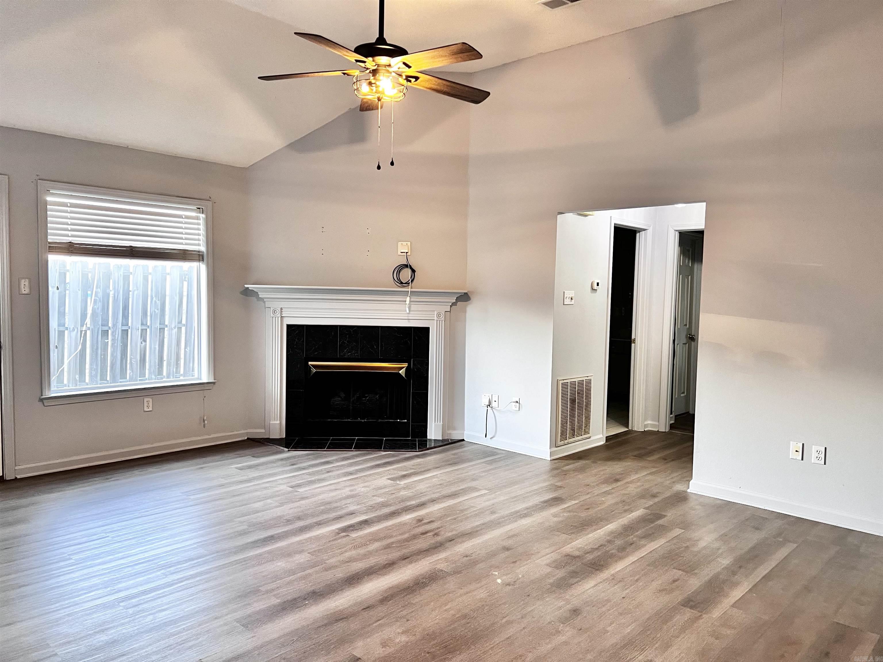 COUNTRY SQUIRE ADD - Residential