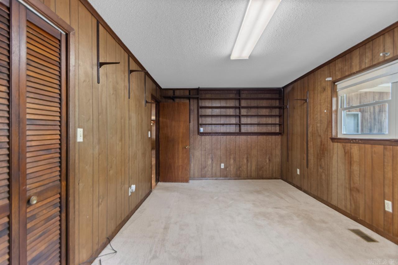 INDIANHEAD LAKES EST - Residential