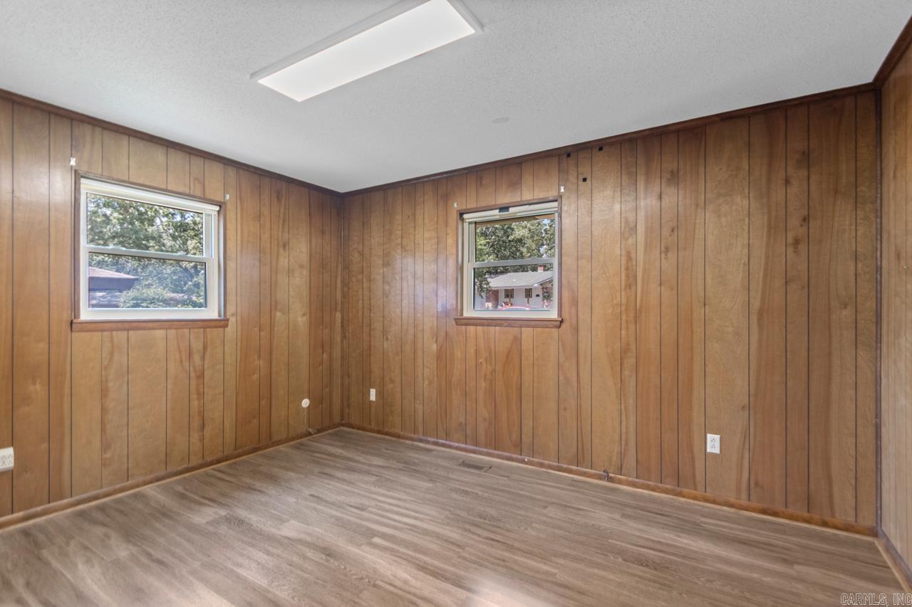 INDIANHEAD LAKES EST - Residential