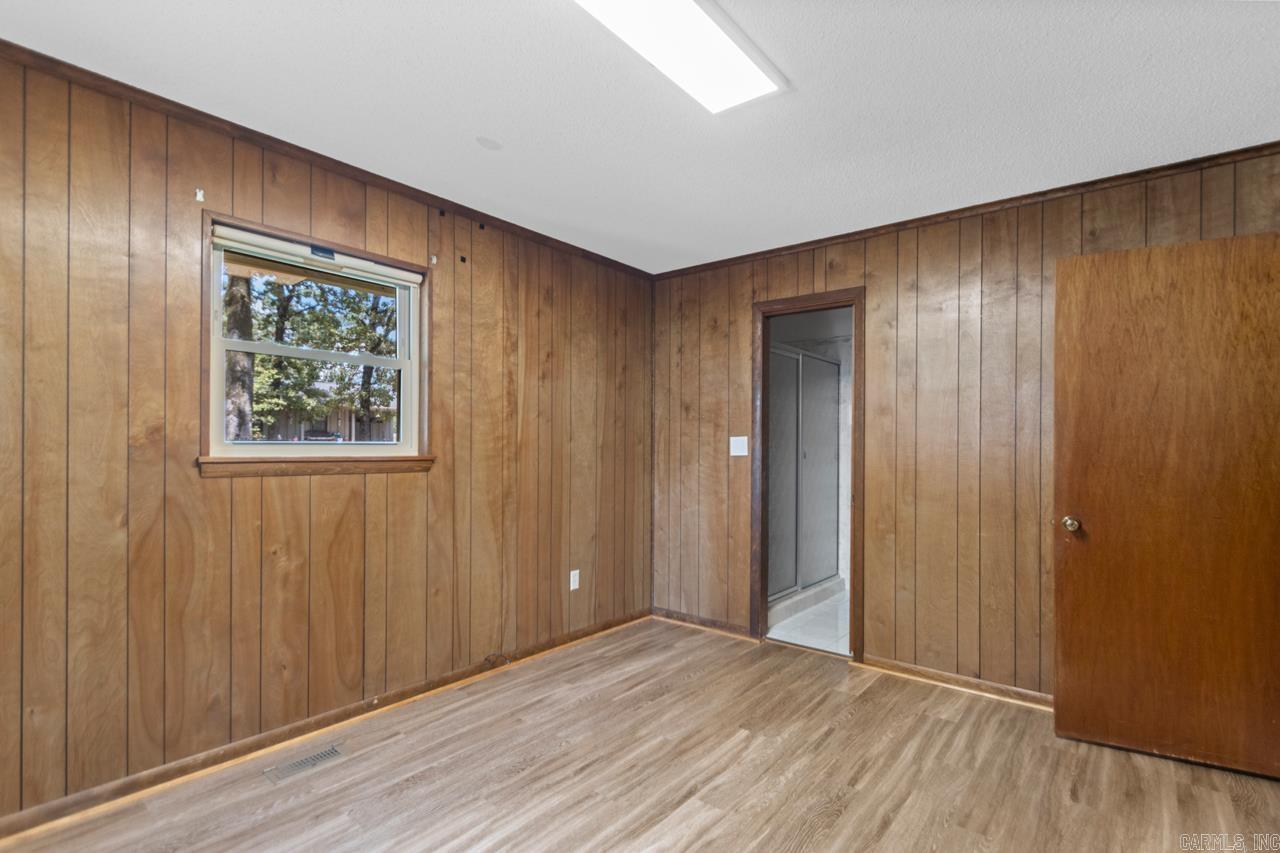 INDIANHEAD LAKES EST - Residential