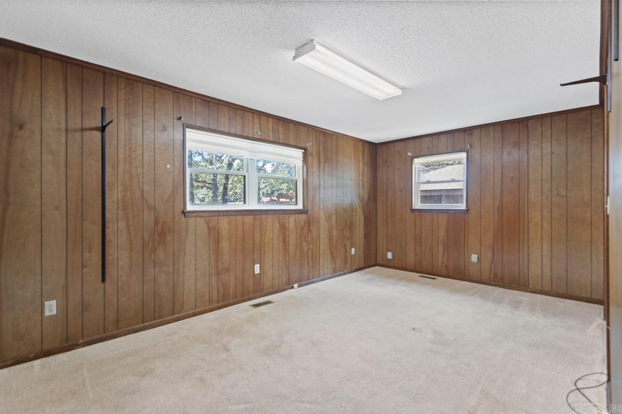 INDIANHEAD LAKES EST - Residential