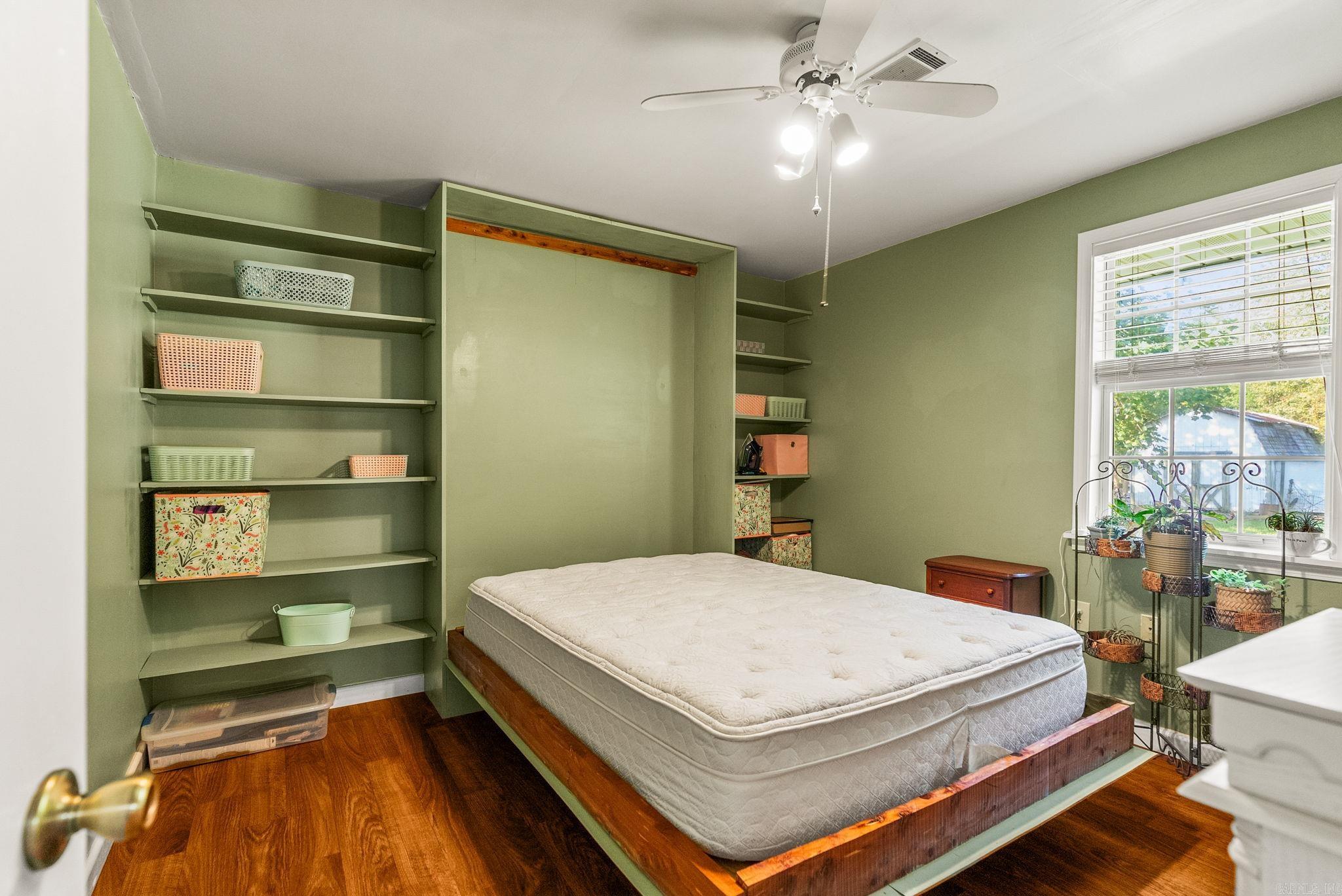 CADRON MEADOWS - Residential