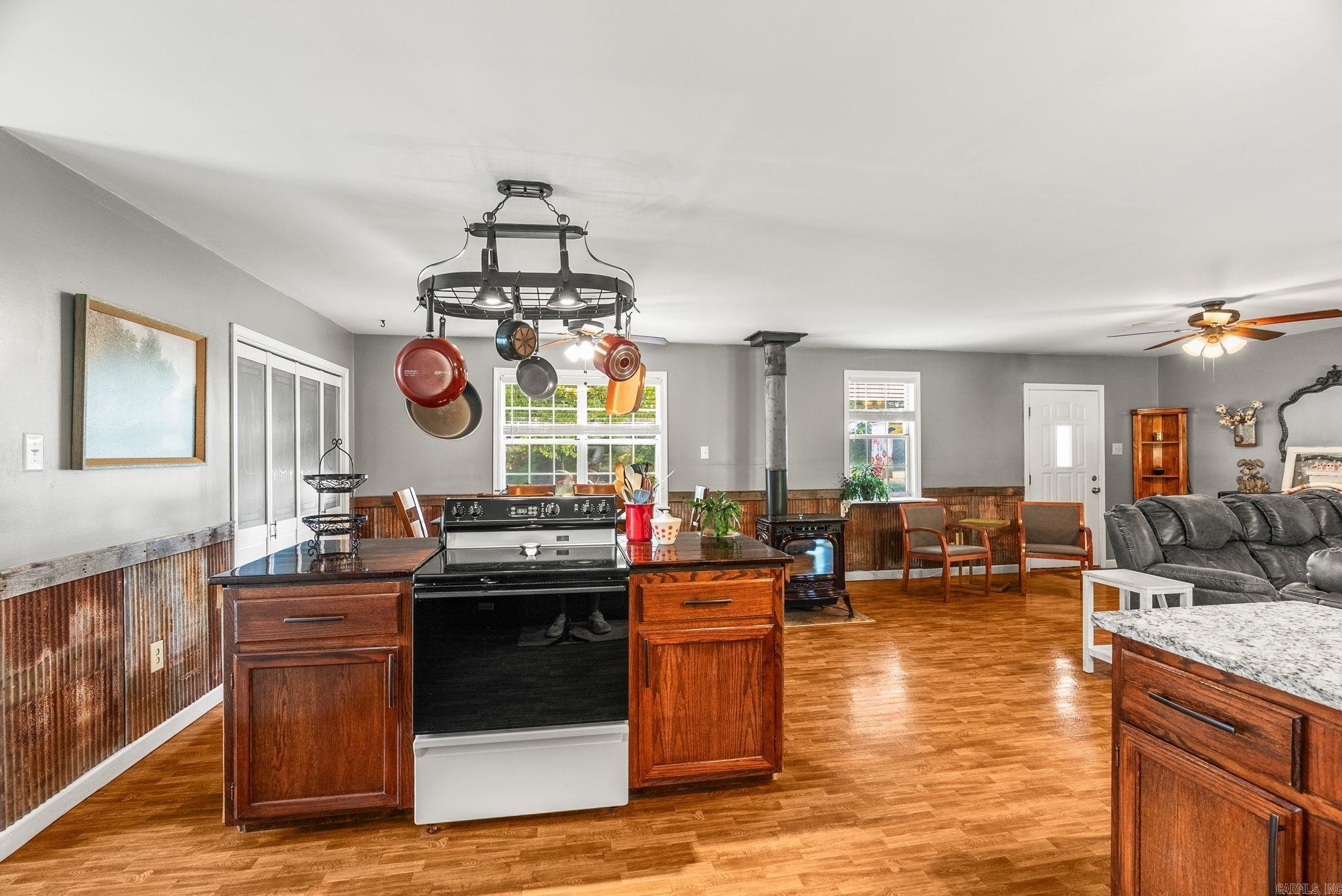 CADRON MEADOWS - Residential