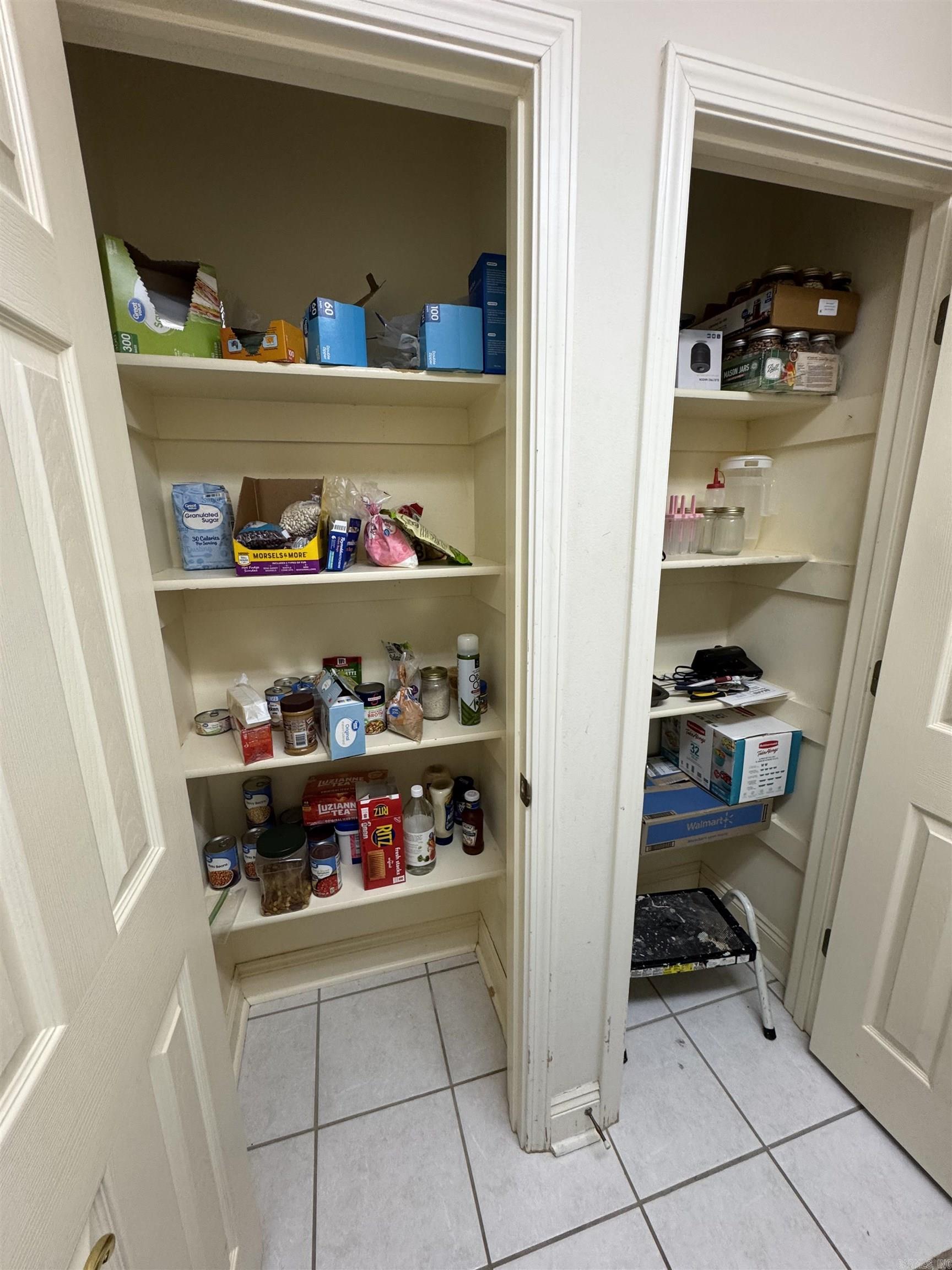 AUTUMN WOOD ESTATES - Residential