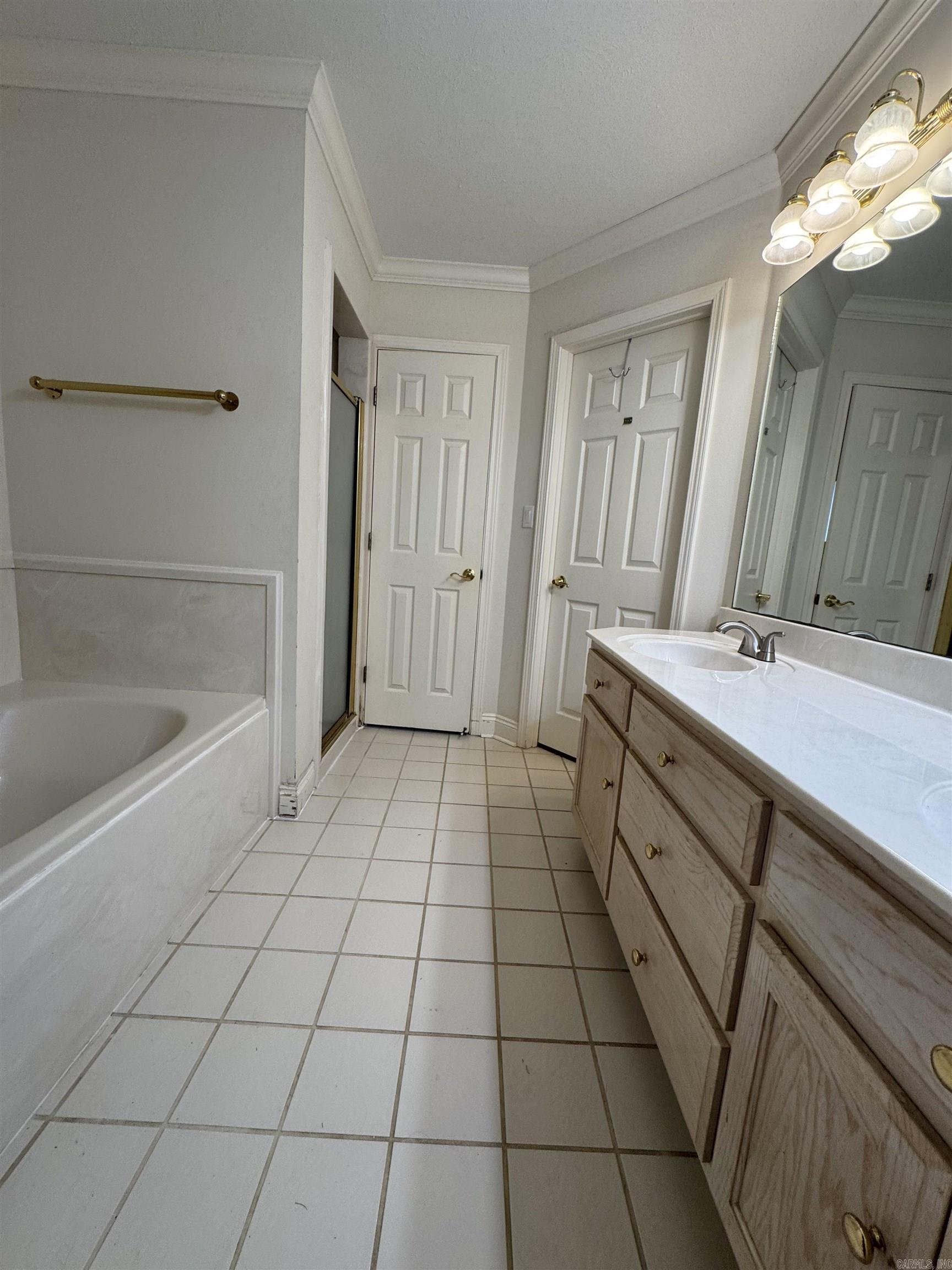 AUTUMN WOOD ESTATES - Residential