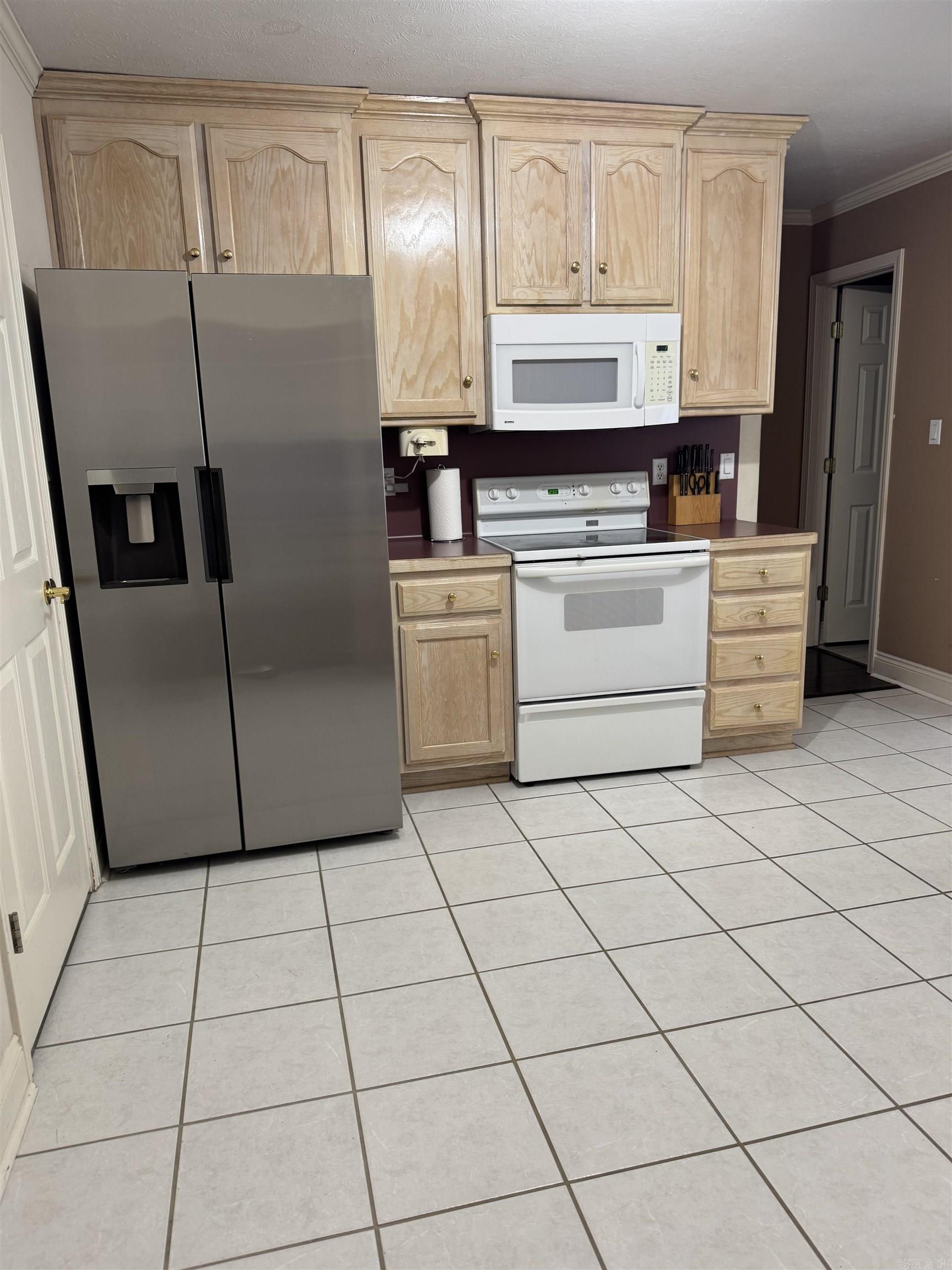 AUTUMN WOOD ESTATES - Residential