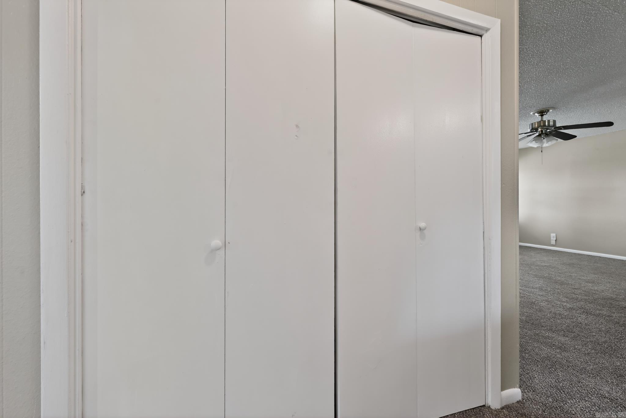 GLENOAKS - Residential